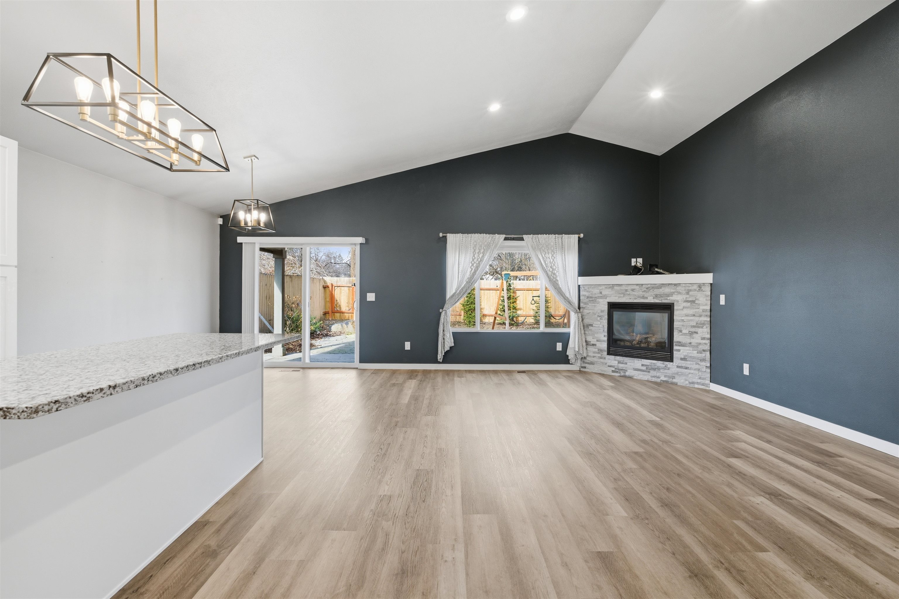 3927 E Euclid Ave - Photo 18