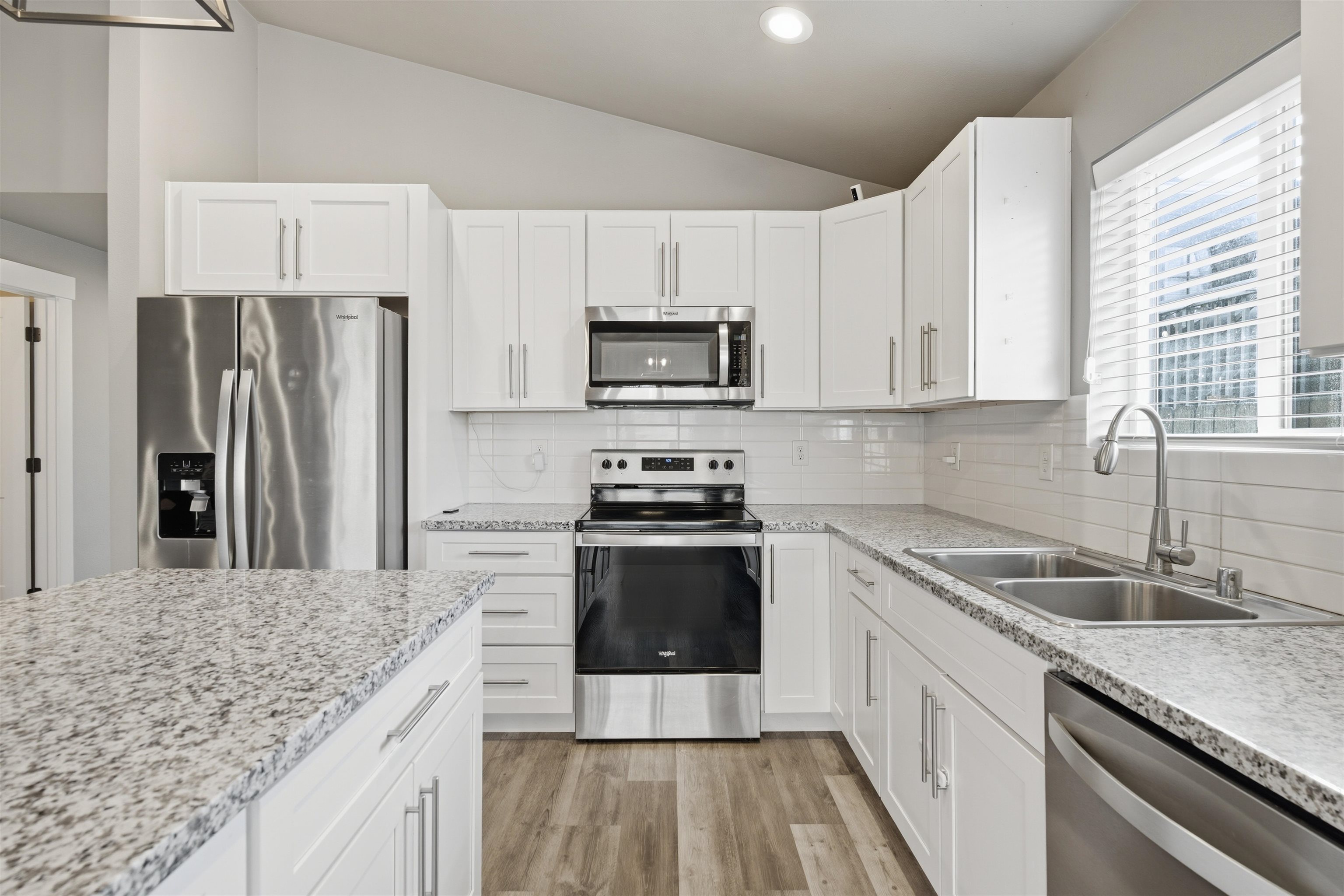 3927 E Euclid Ave - Photo 22