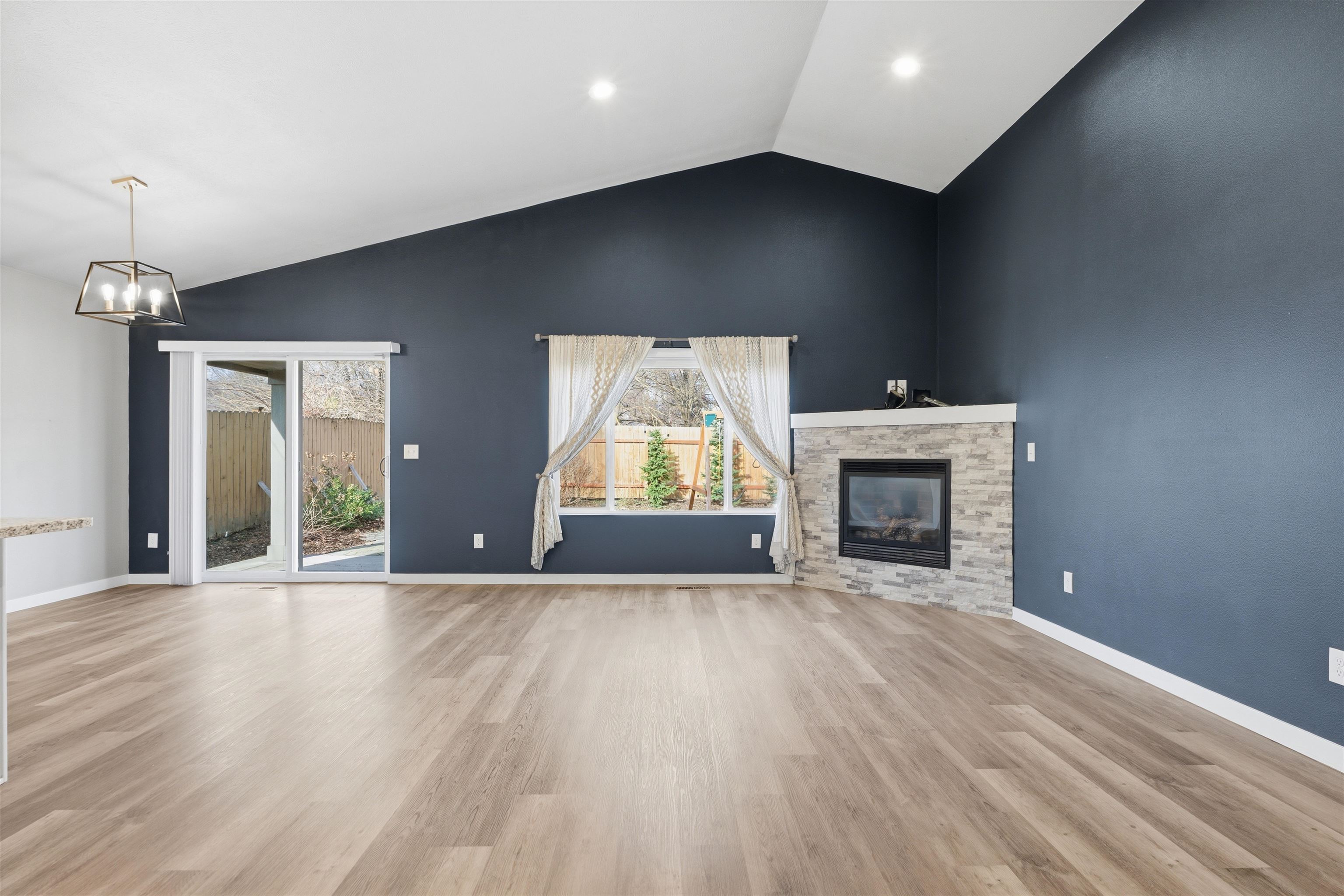 3927 E Euclid Ave - Photo 25