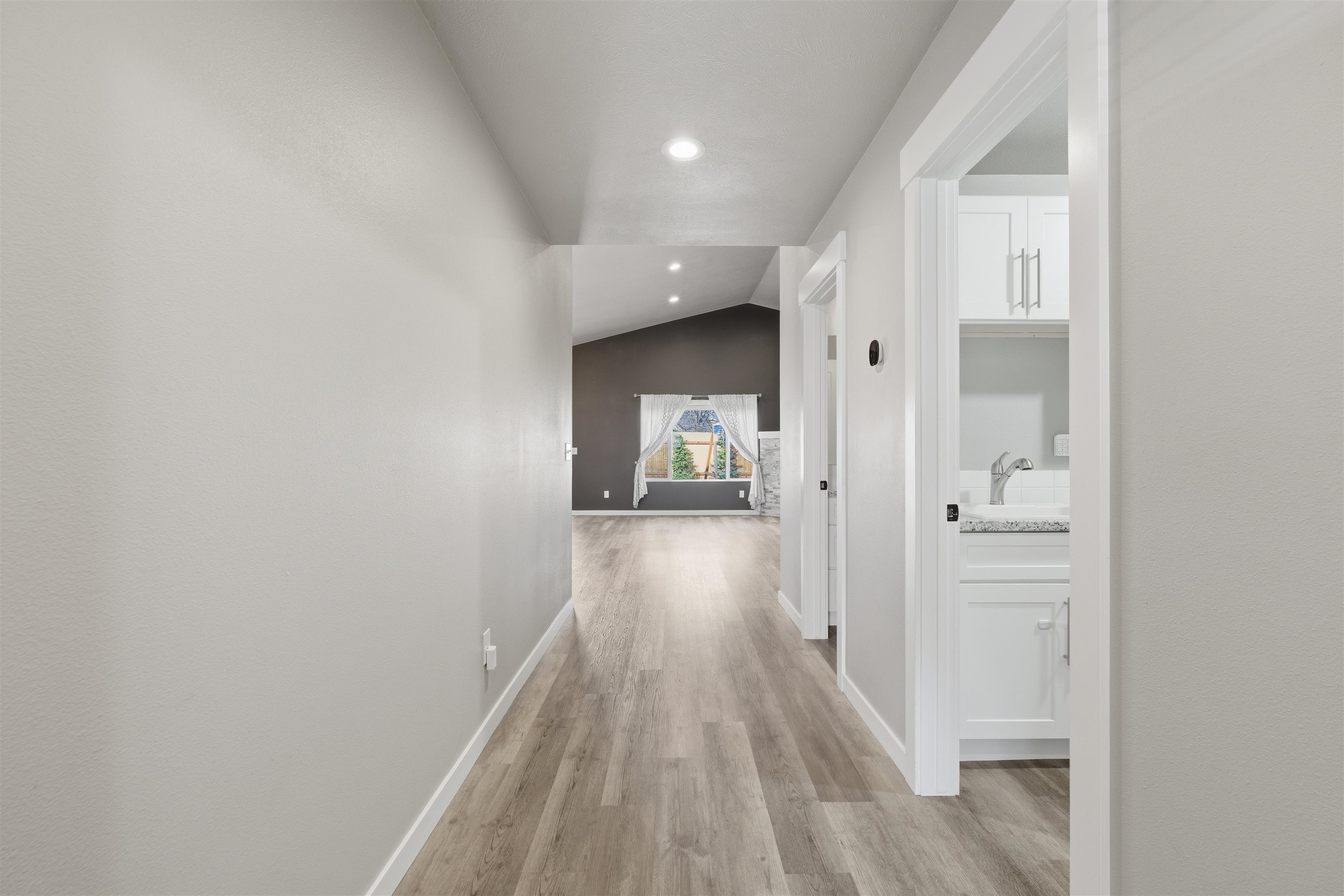 3927 E Euclid Ave - Photo 7
