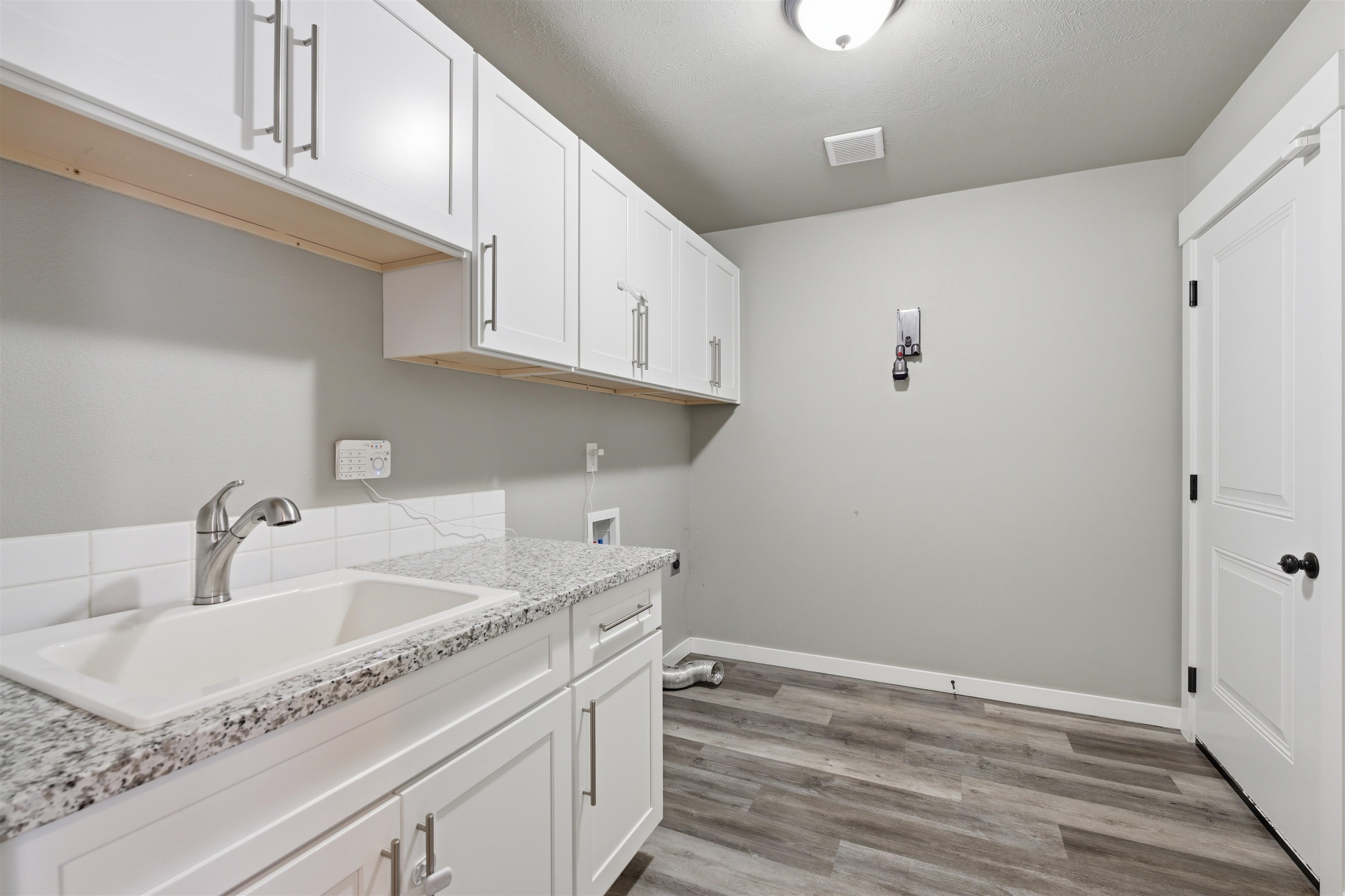 3927 E Euclid Ave - Photo 8