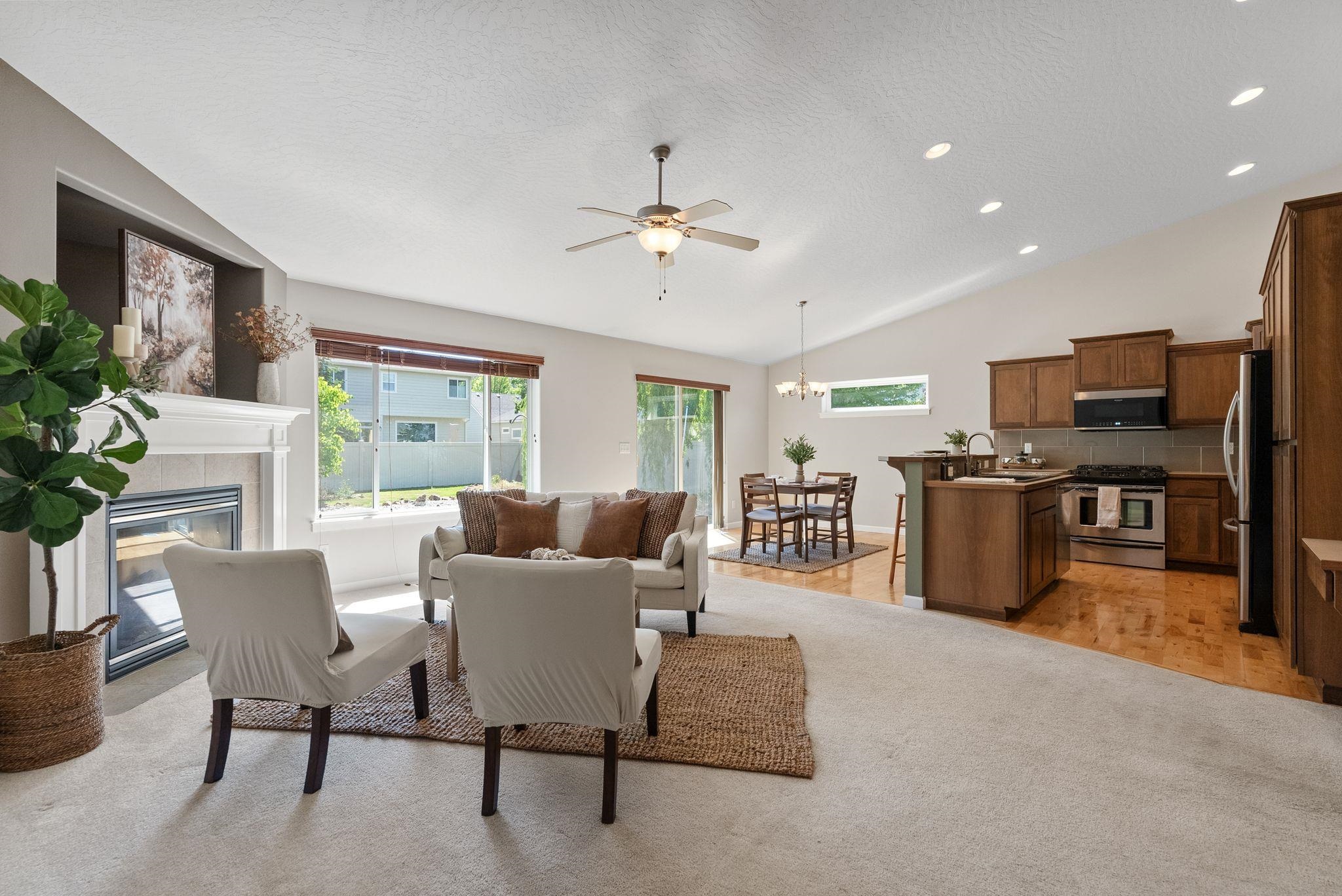 1790 N Winchester St - Photo 13