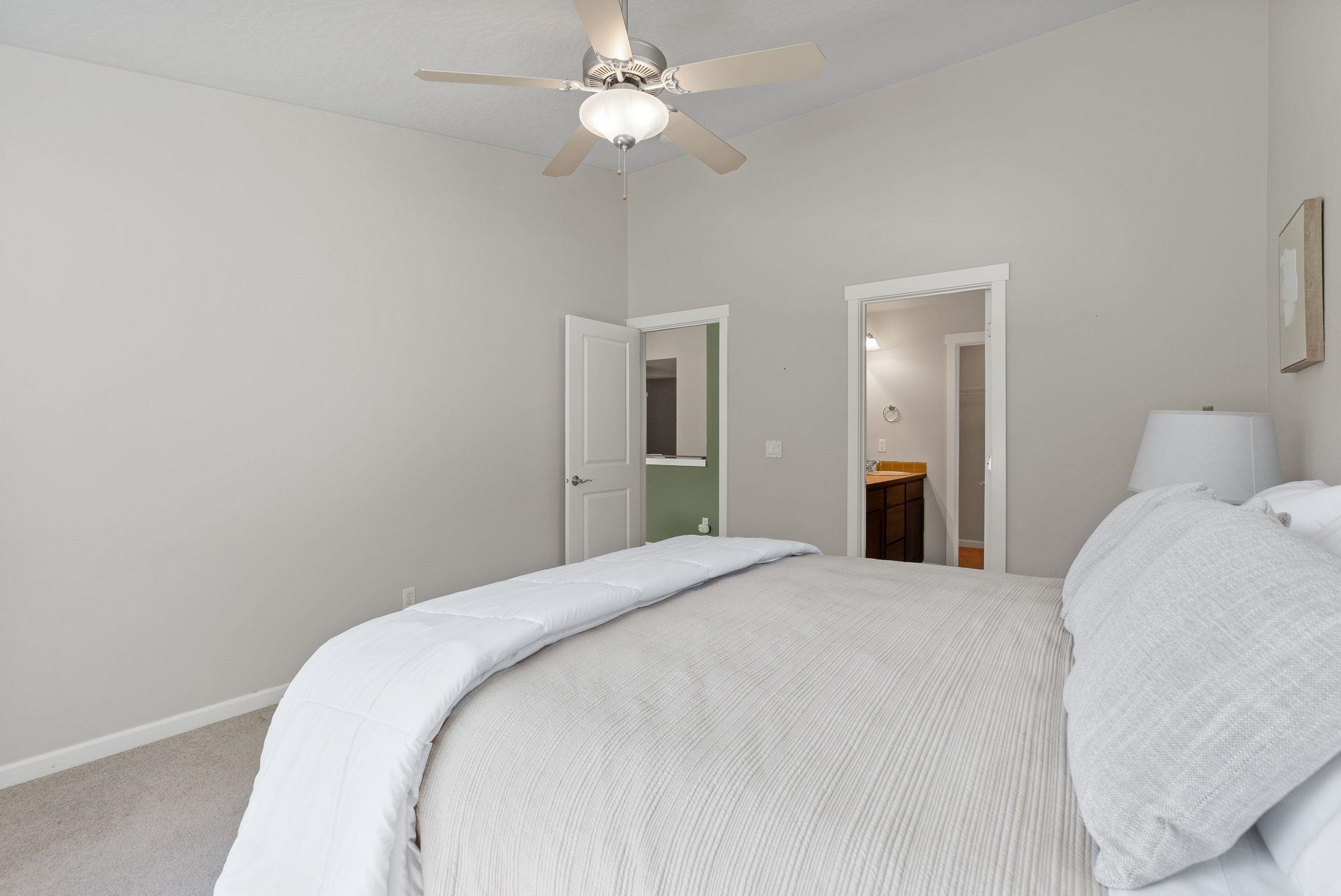 1790 N Winchester St - Photo 17