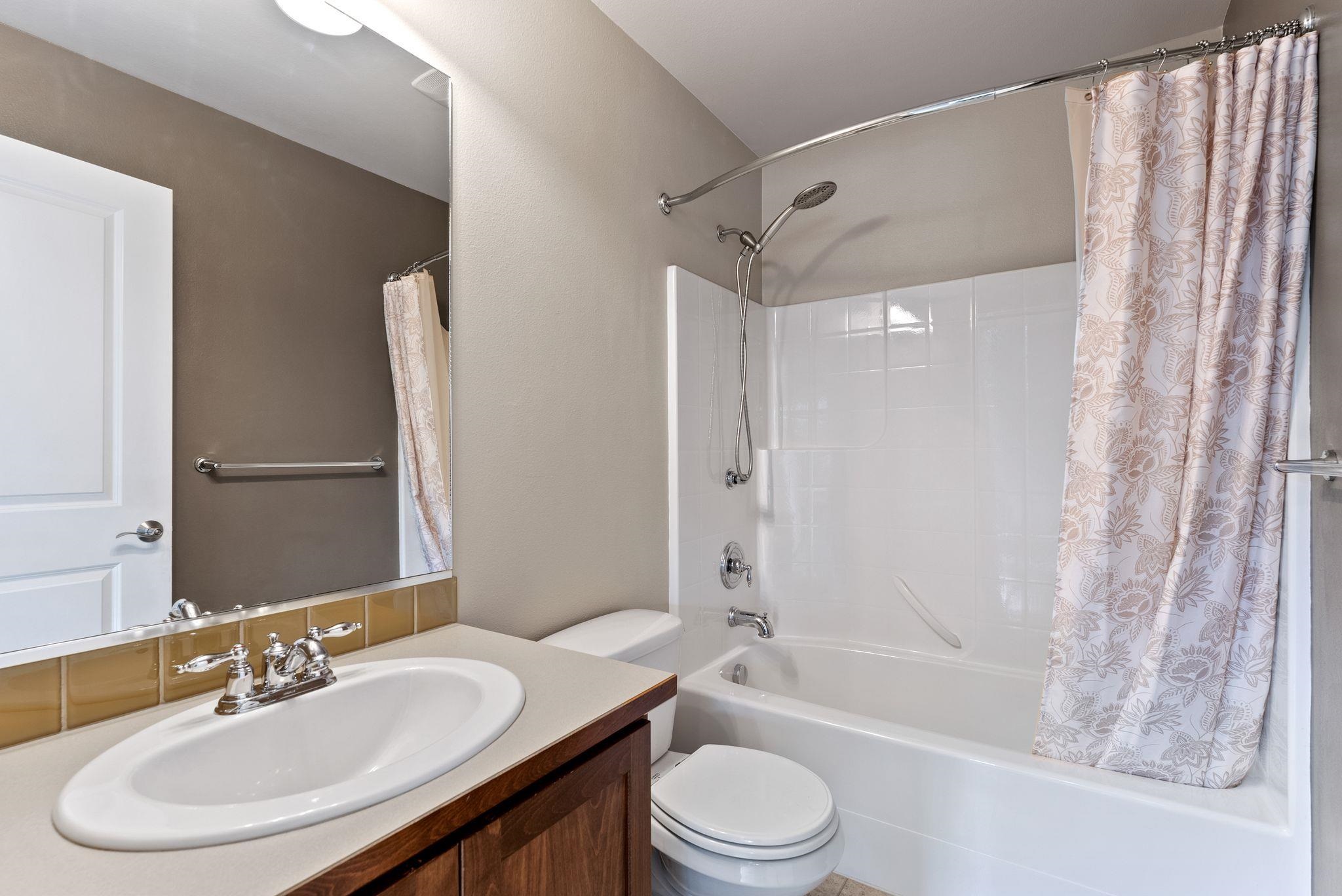 1790 N Winchester St - Photo 21