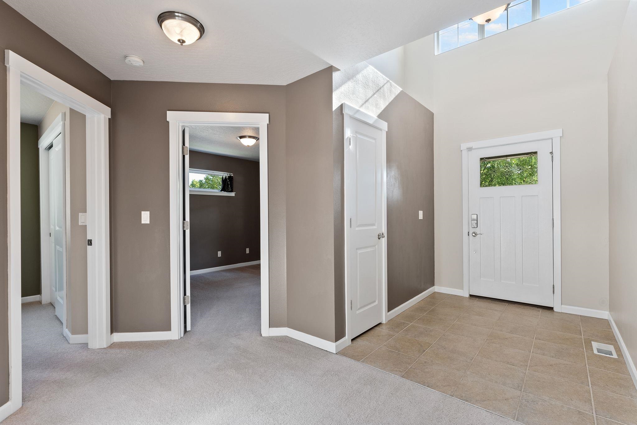 1790 N Winchester St - Photo 6