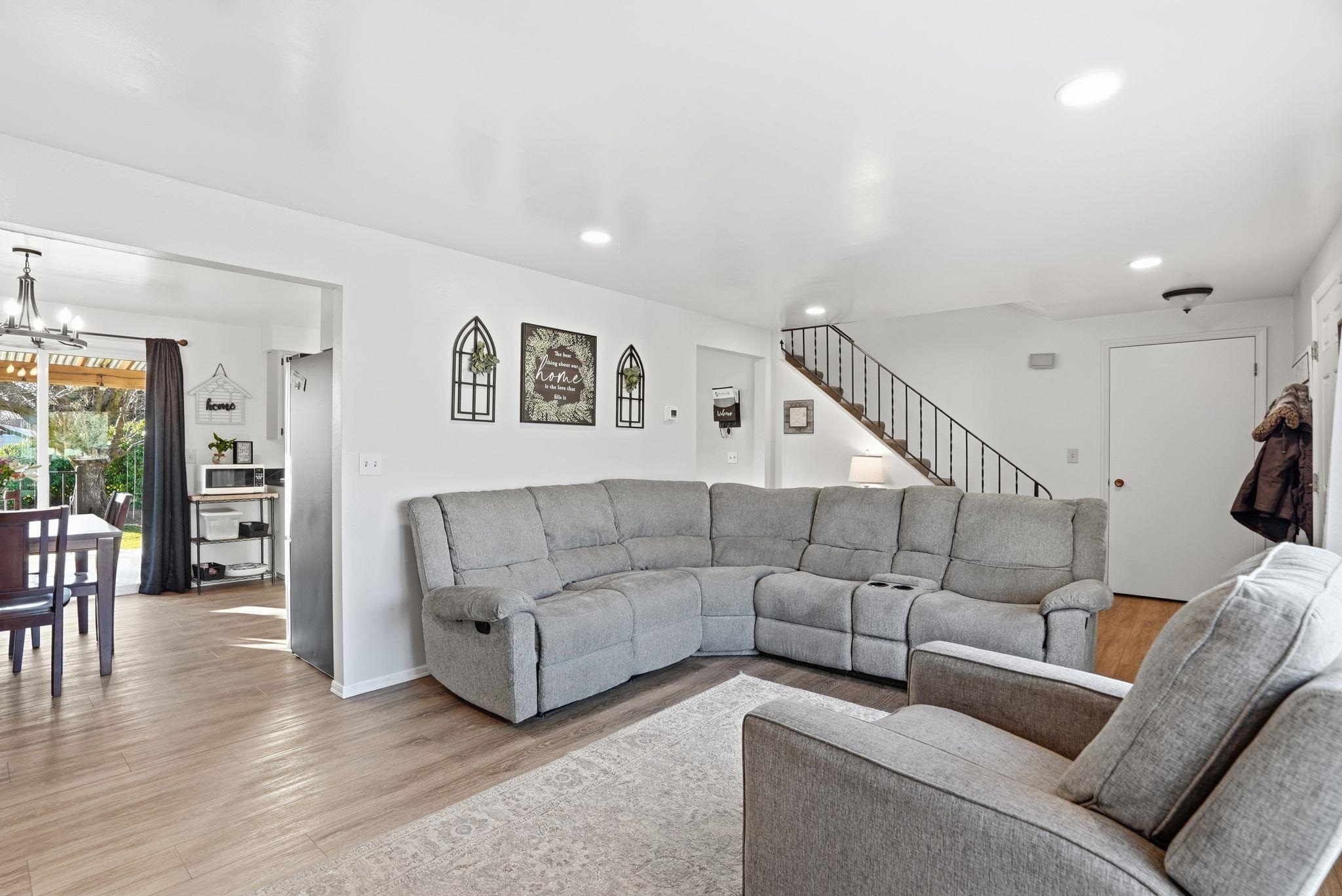 1625 N Walnut Rd - Photo 6