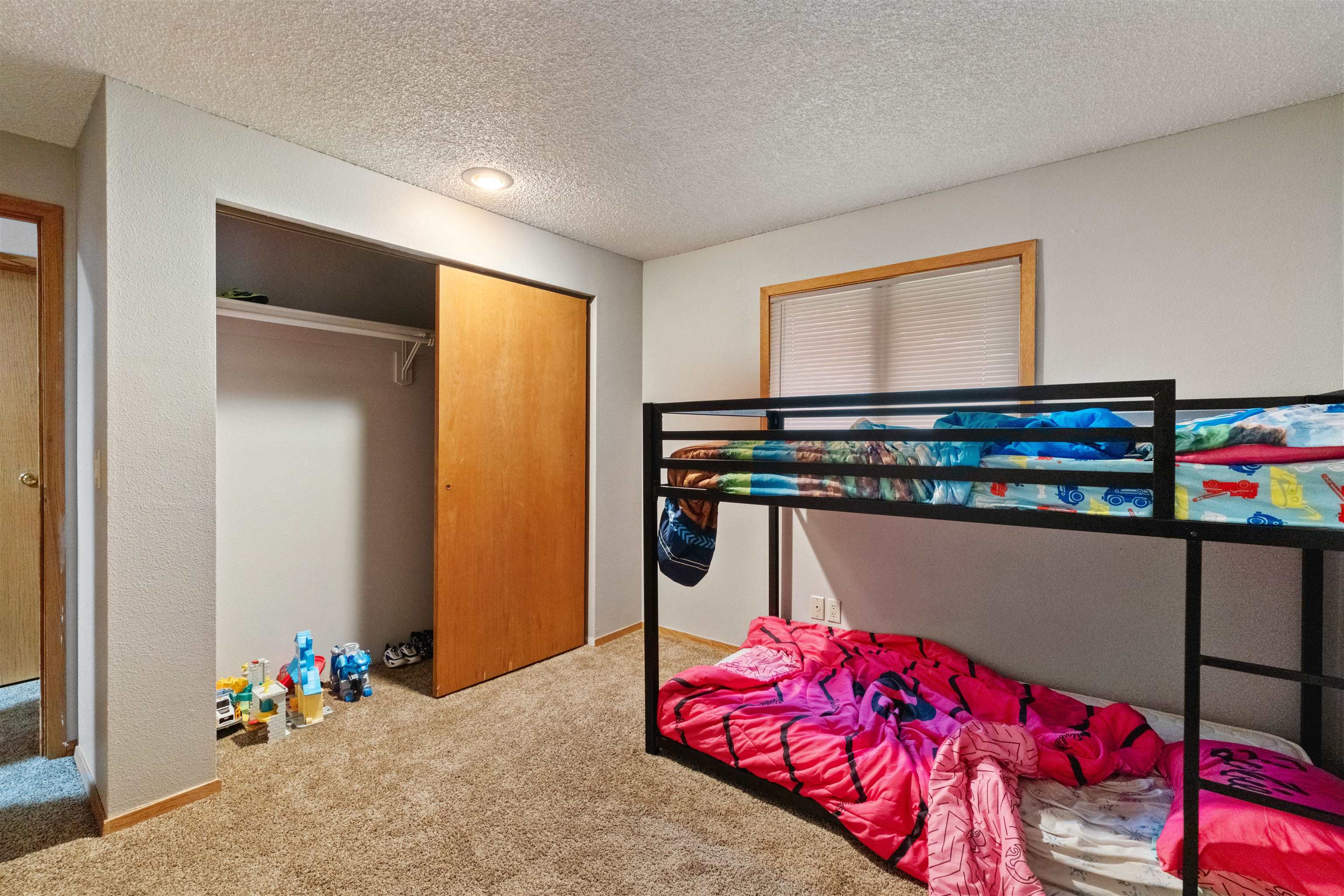 9724 N Wall St - Photo 8