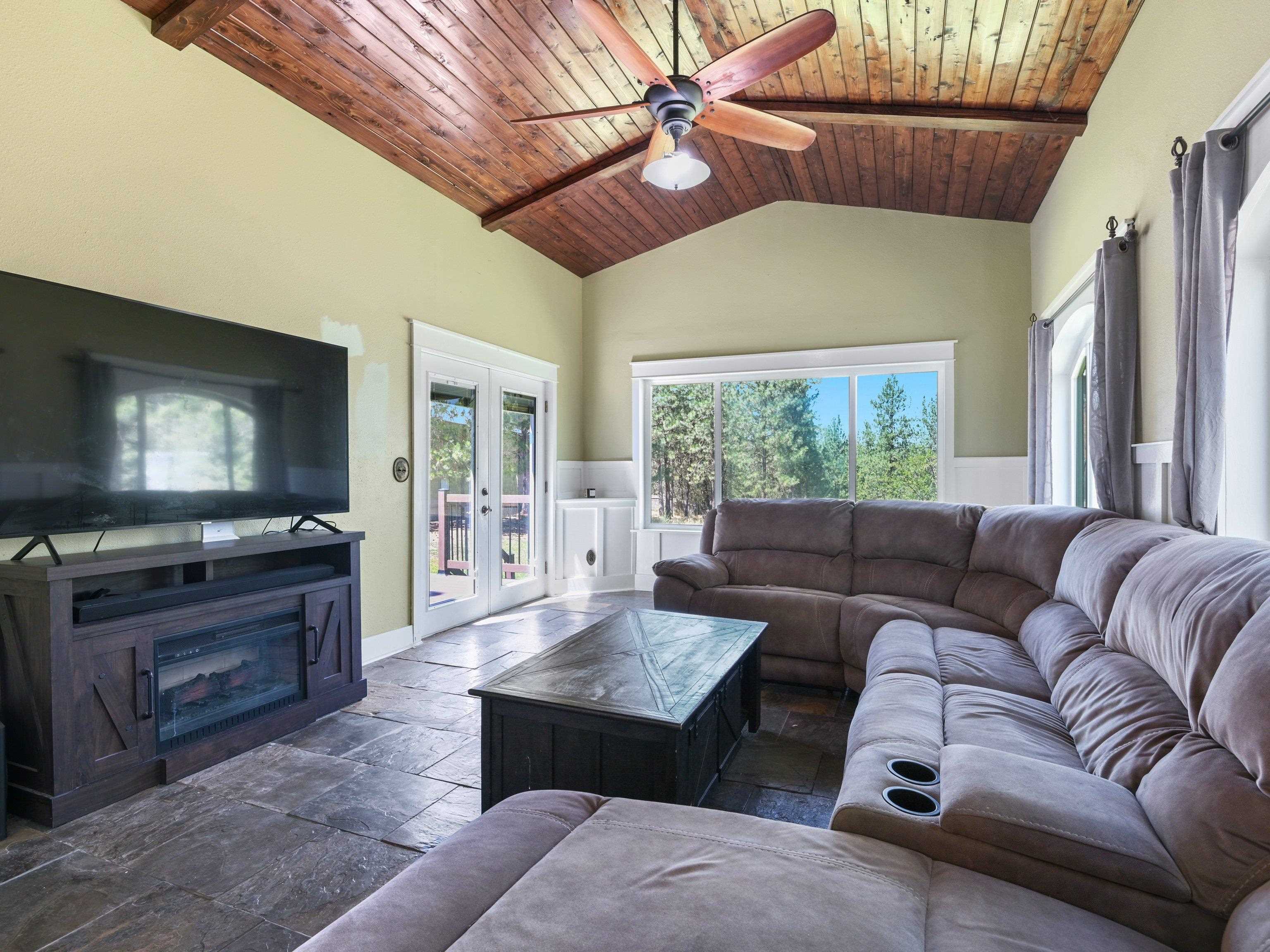 15216 W Bluegrass Rd - Photo 8