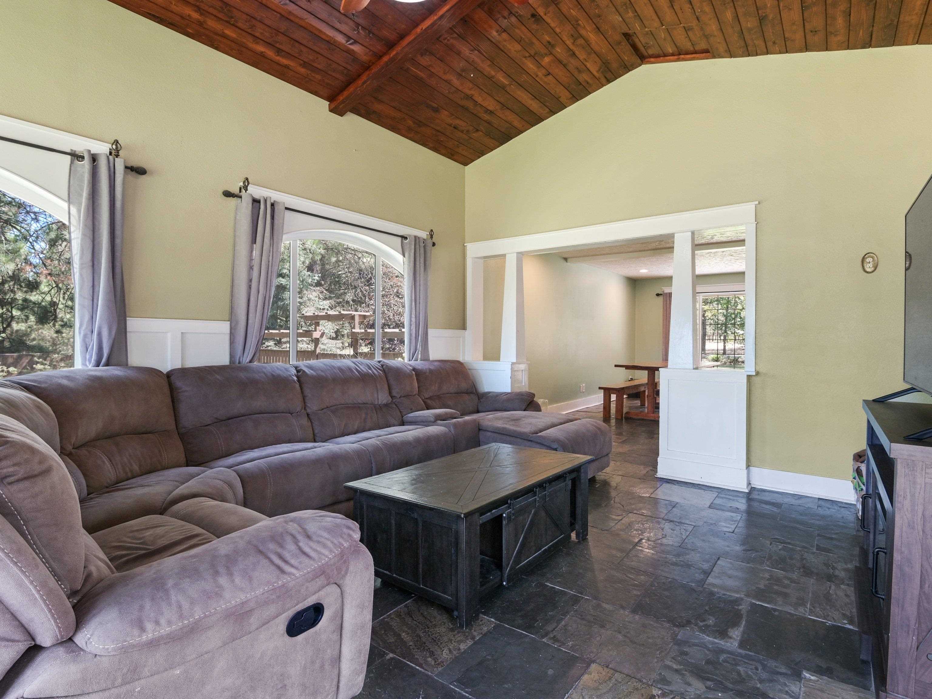 15216 W Bluegrass Rd - Photo 9