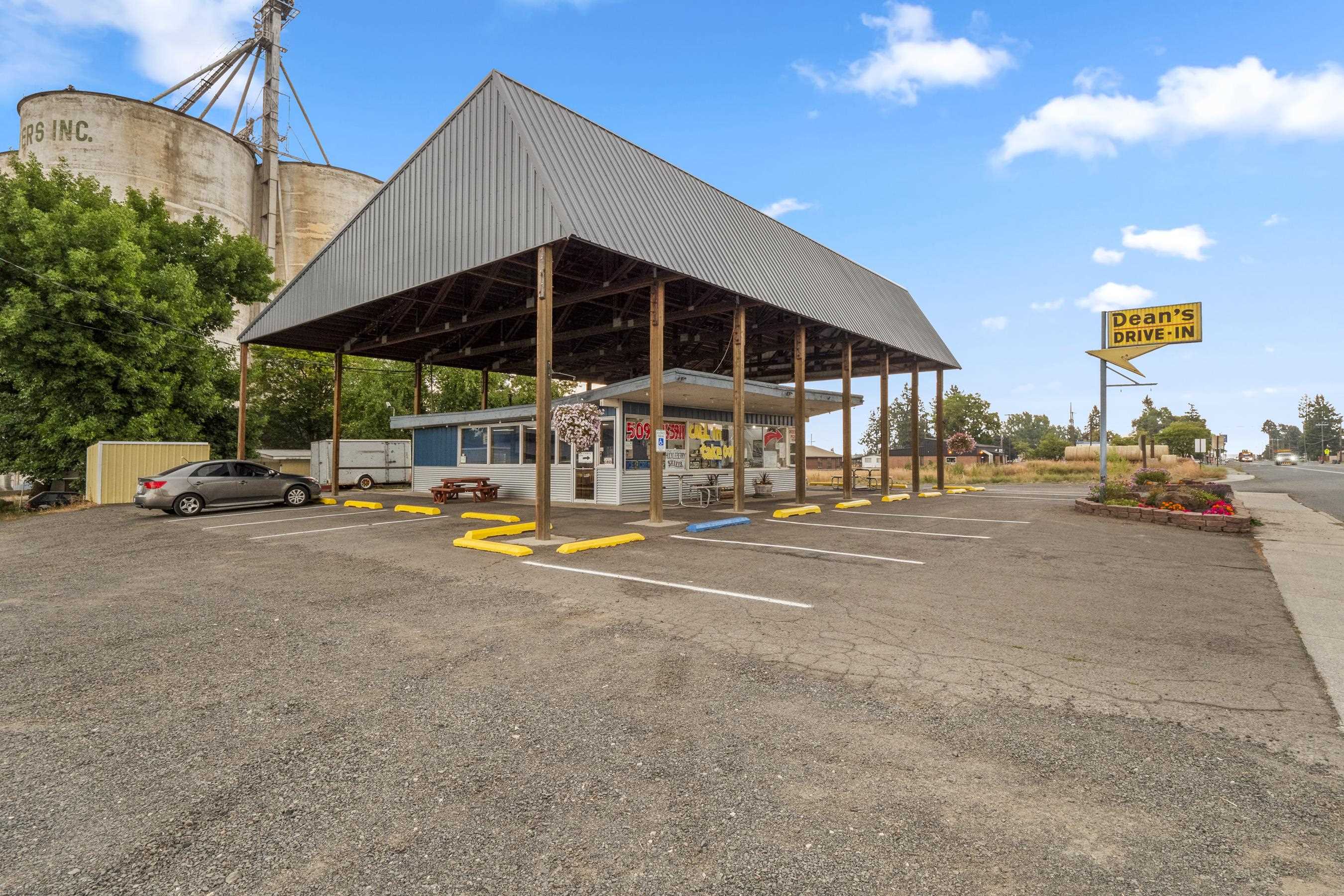 210 W Broadway Ave - Photo 12
