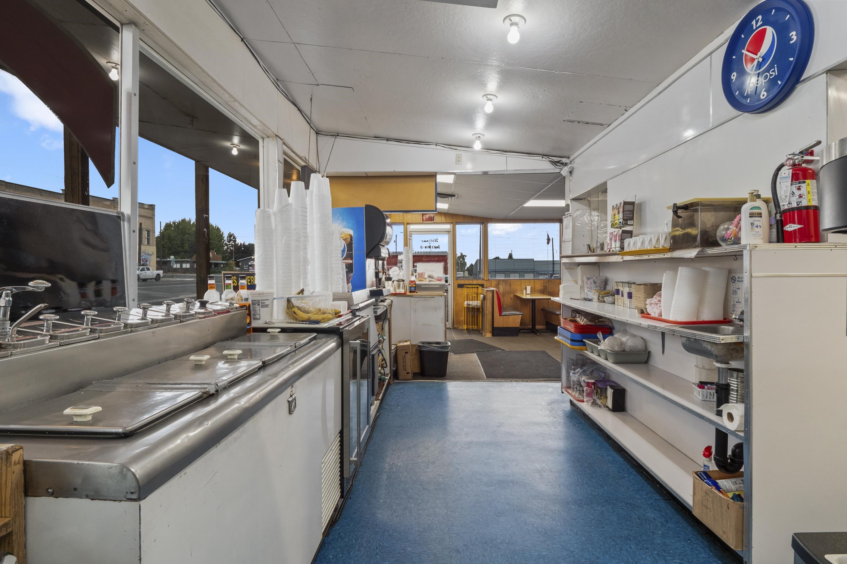 210 W Broadway Ave - Photo 22