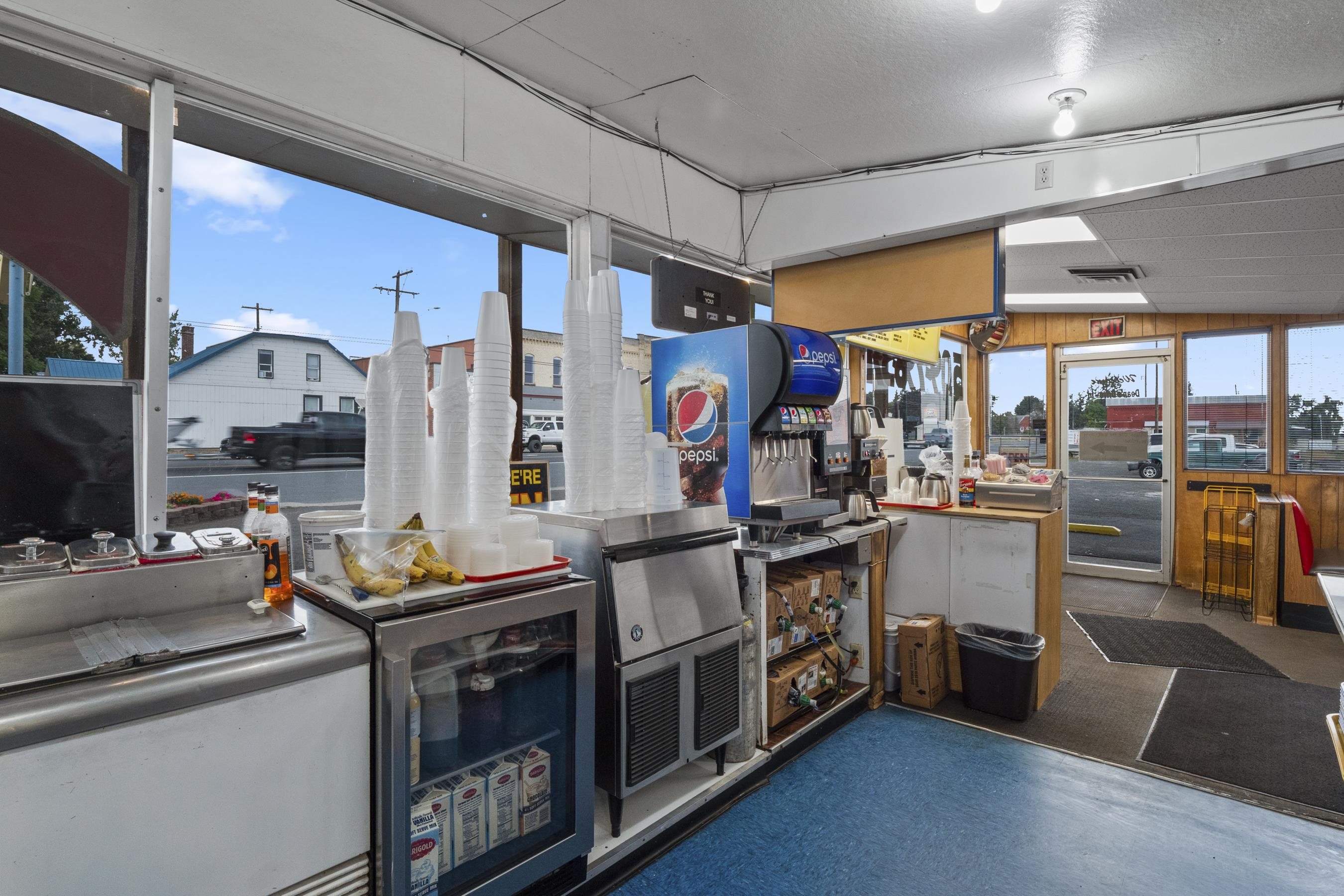 210 W Broadway Ave - Photo 23
