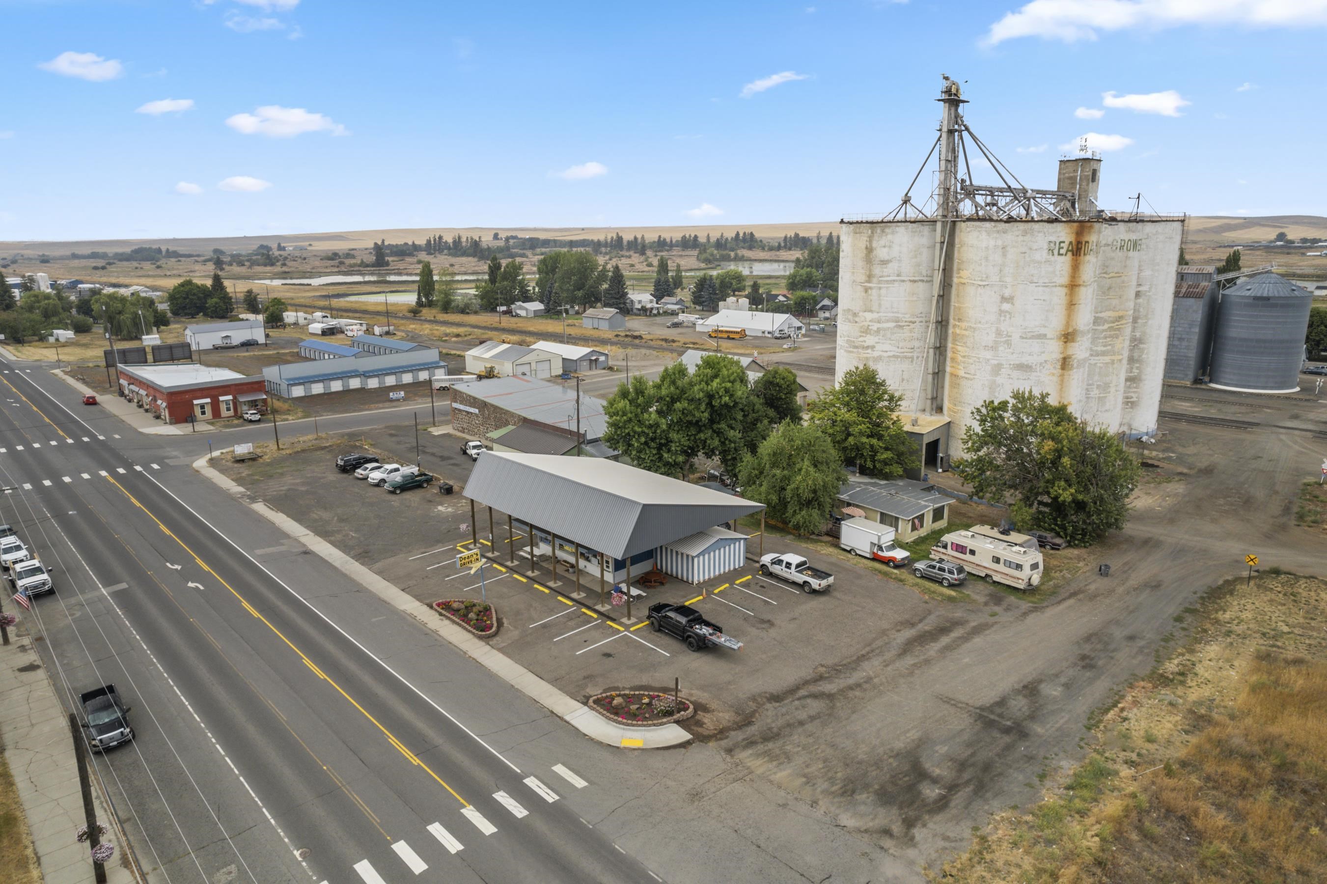 210 W Broadway Ave - Photo 6