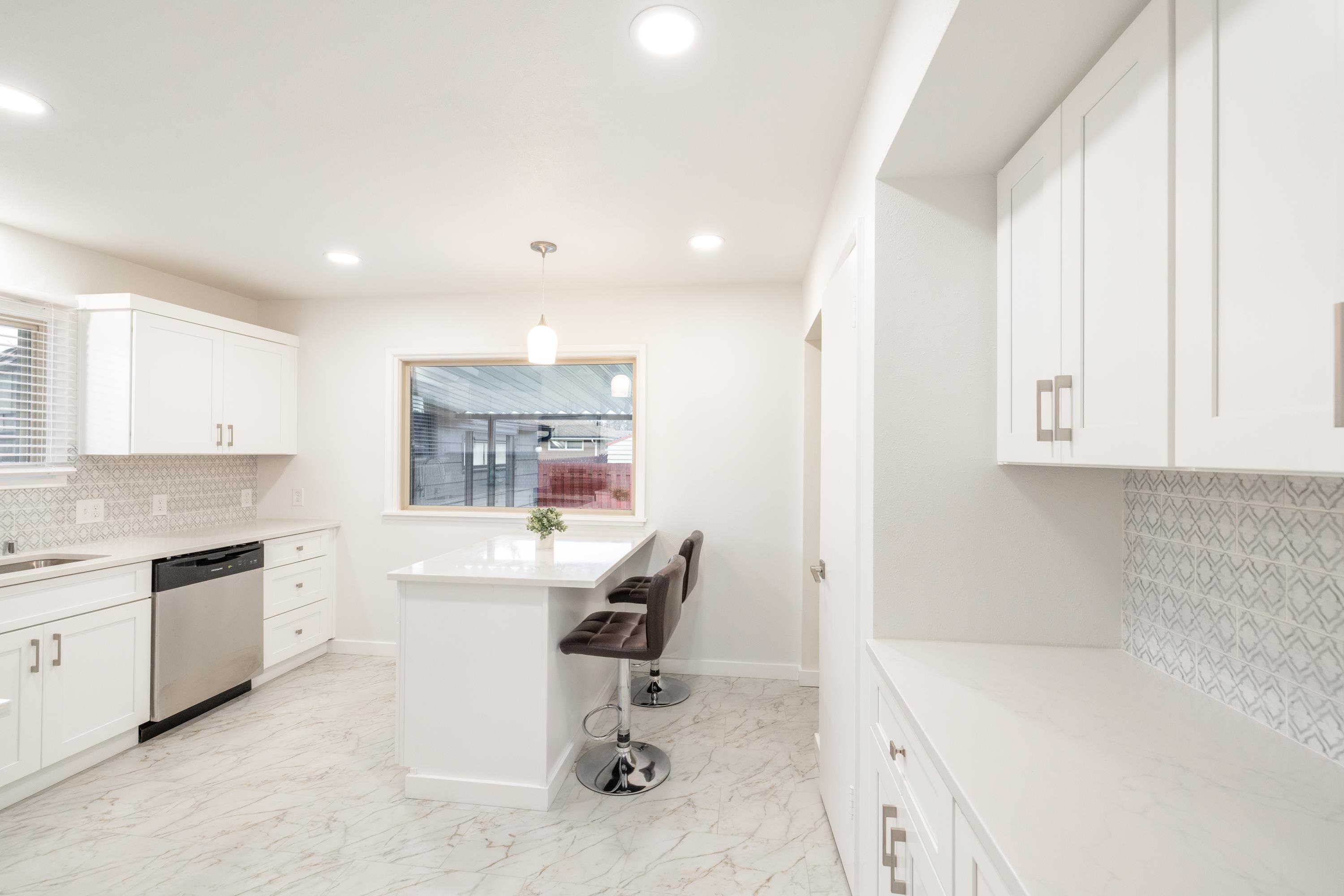 5418 W Northwest Blvd - Photo 11