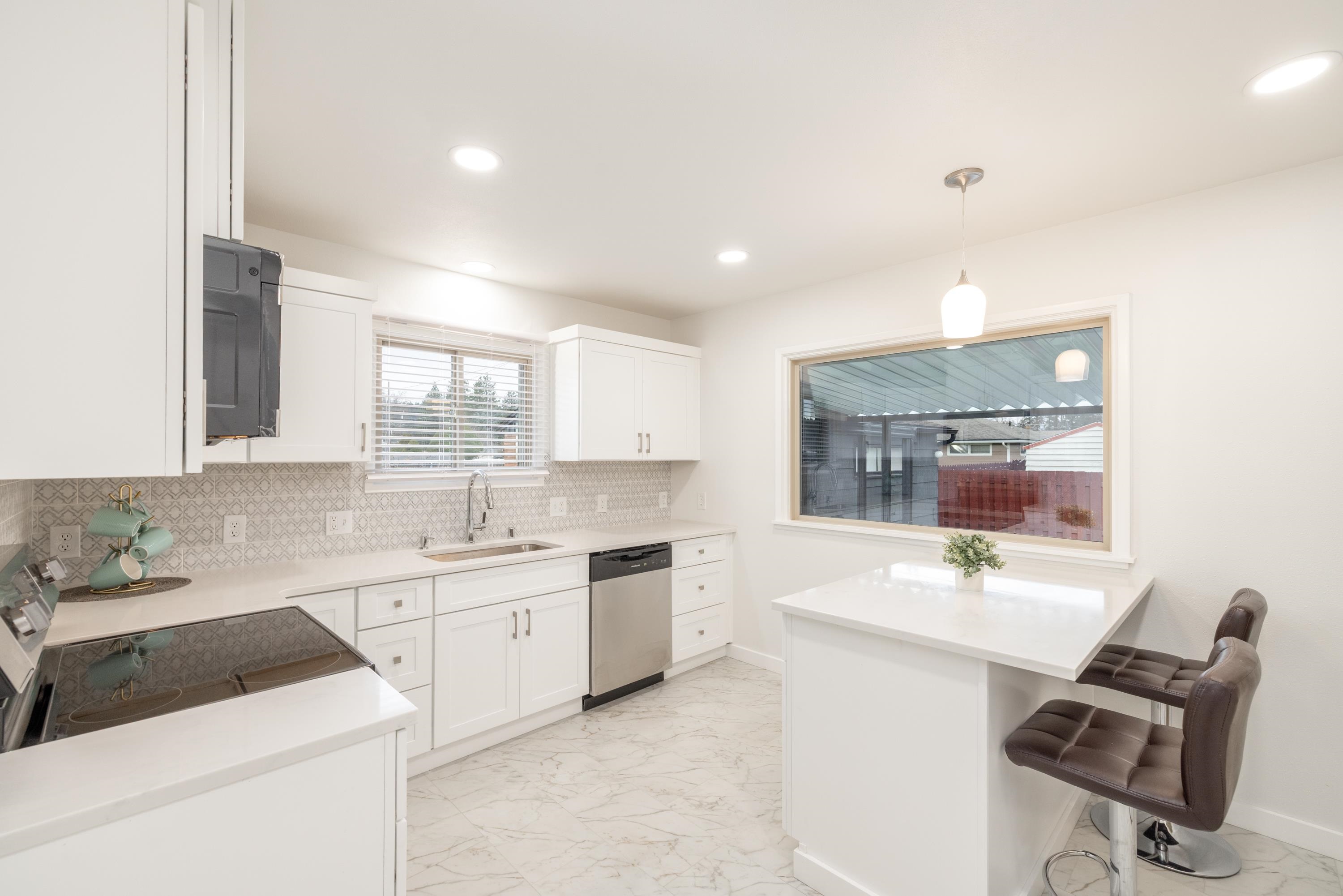 5418 W Northwest Blvd - Photo 10