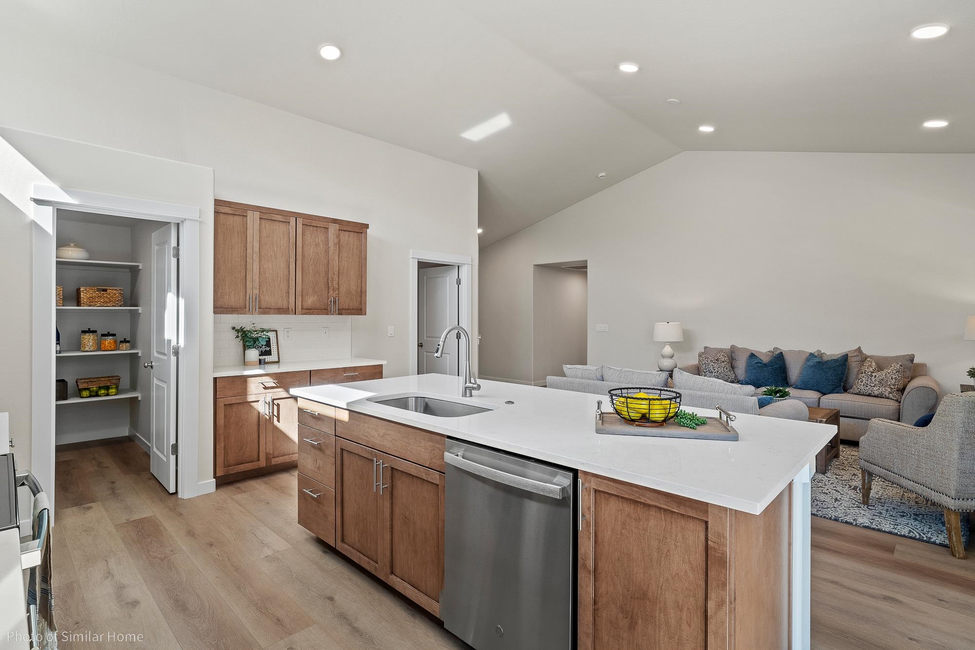 5329 N SunBeam Ln - Photo 8