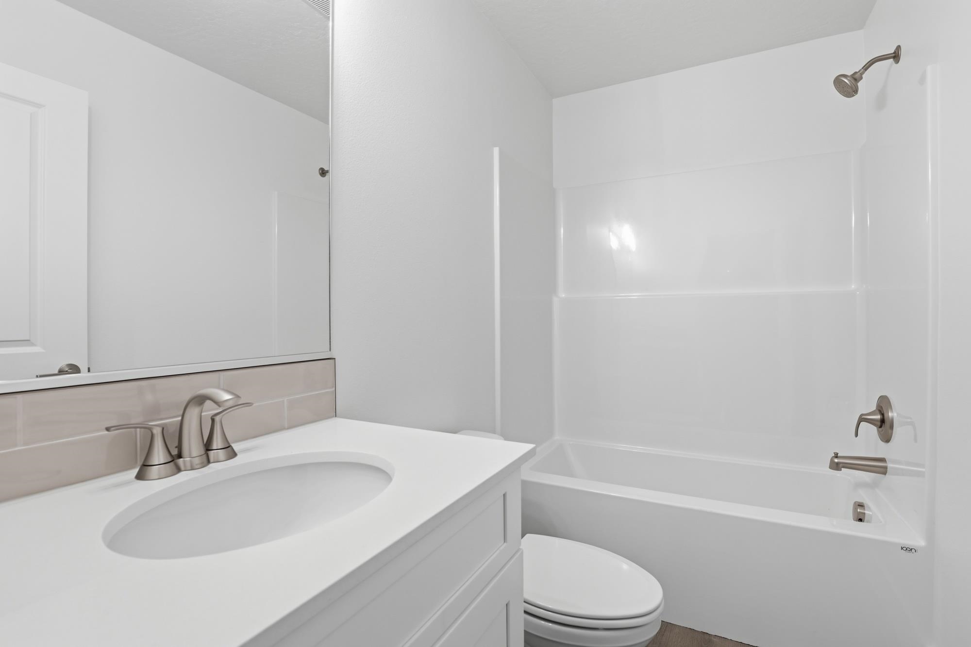 24 W 12th St - Photo 18