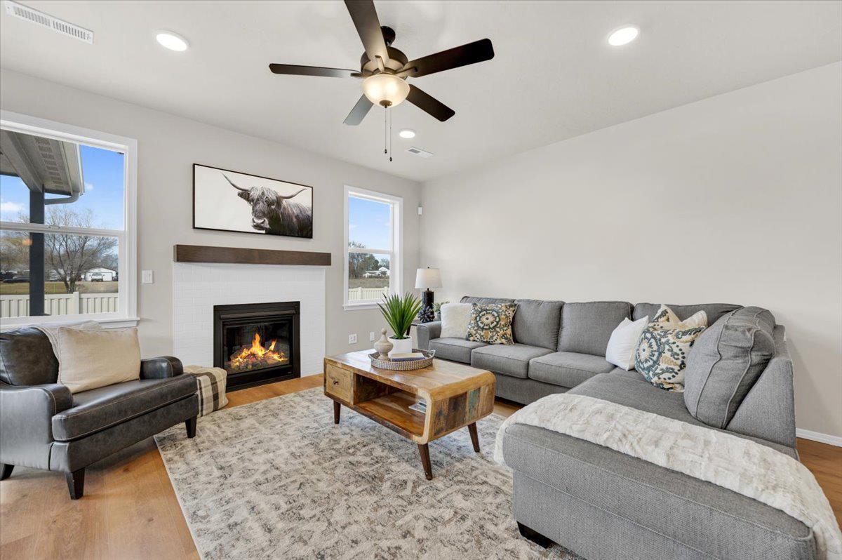 5367 N Sun Beam Ln - Photo 2