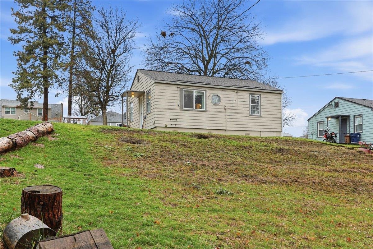 3105 W Rosamond Ave - Photo 18