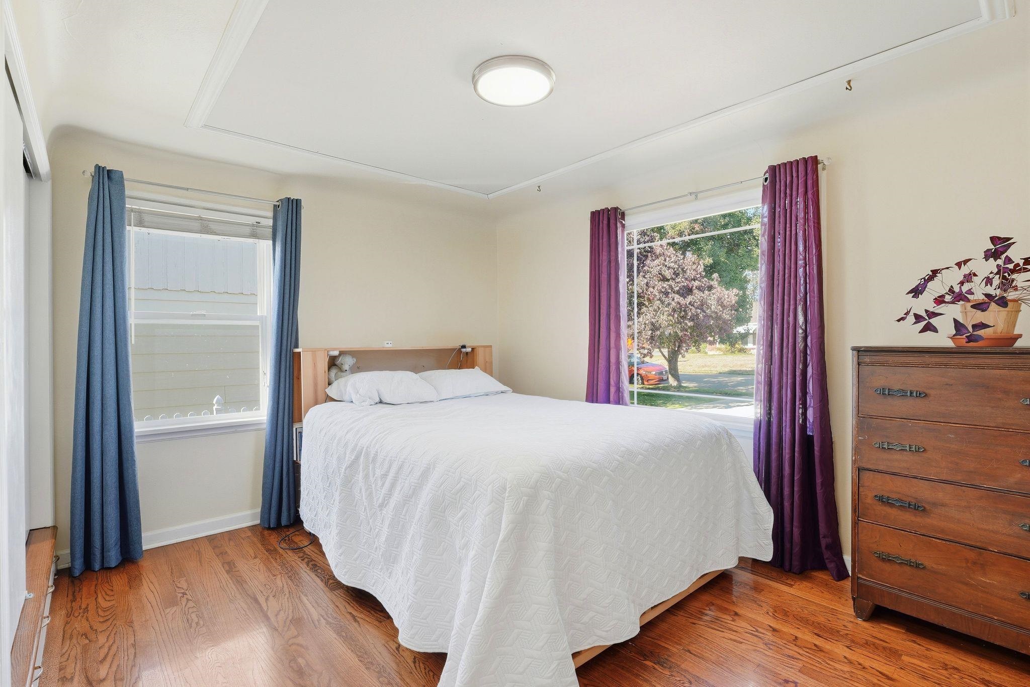 2521 W Walton Ave - Photo 12
