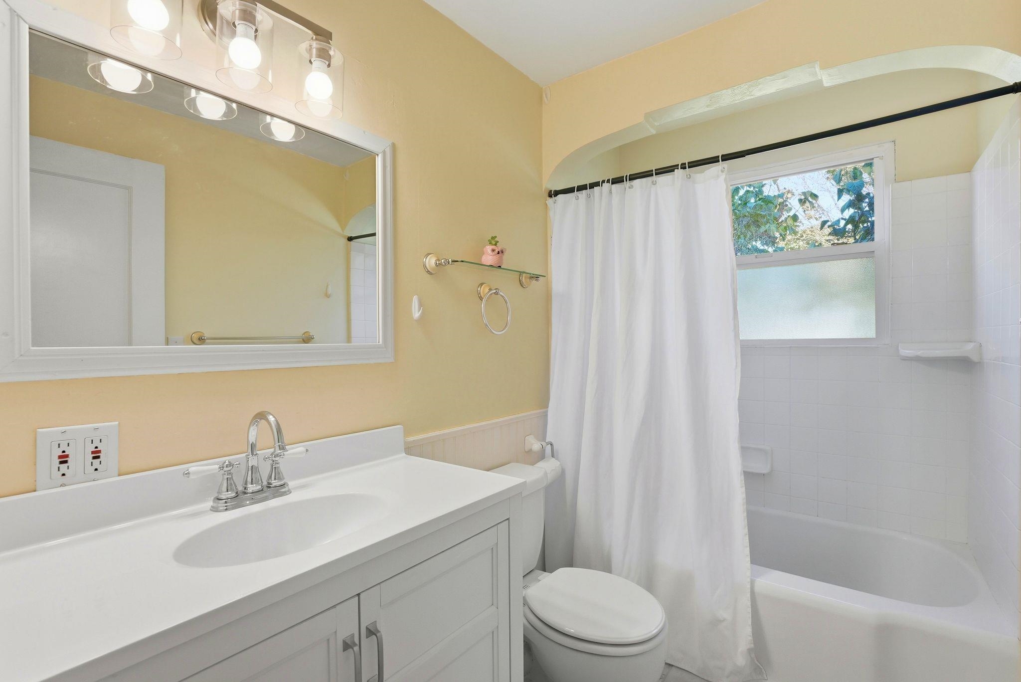 2521 W Walton Ave - Photo 13