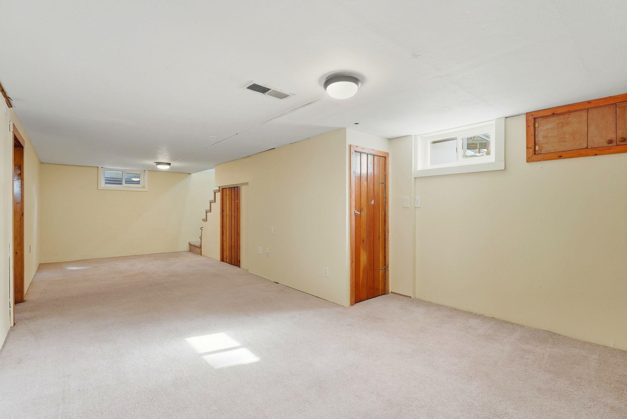 2521 W Walton Ave - Photo 16