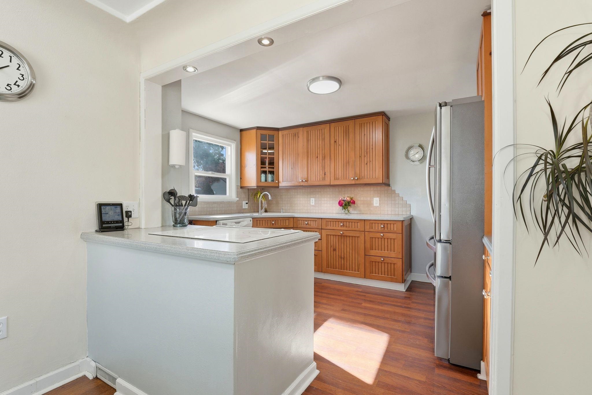 2521 W Walton Ave - Photo 5