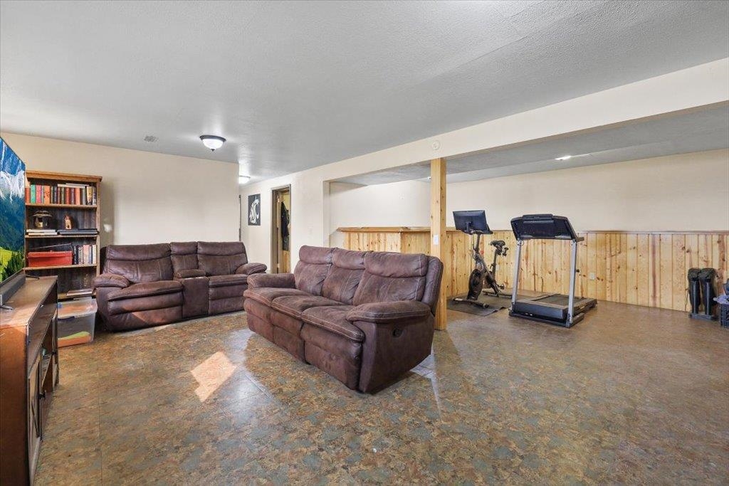 705 Winslow Rd - Photo 19