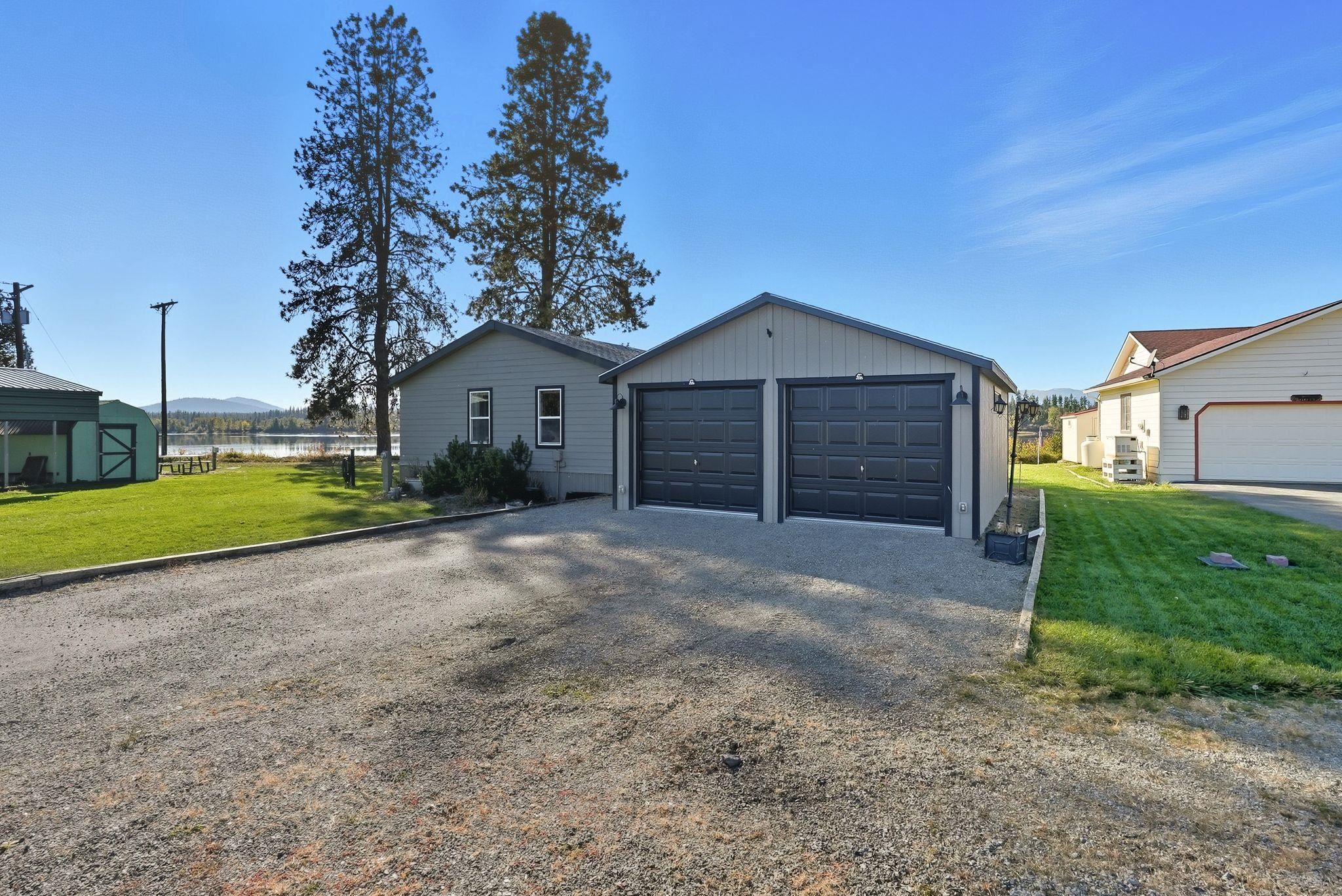 1481 Lenora Dr - Photo 3