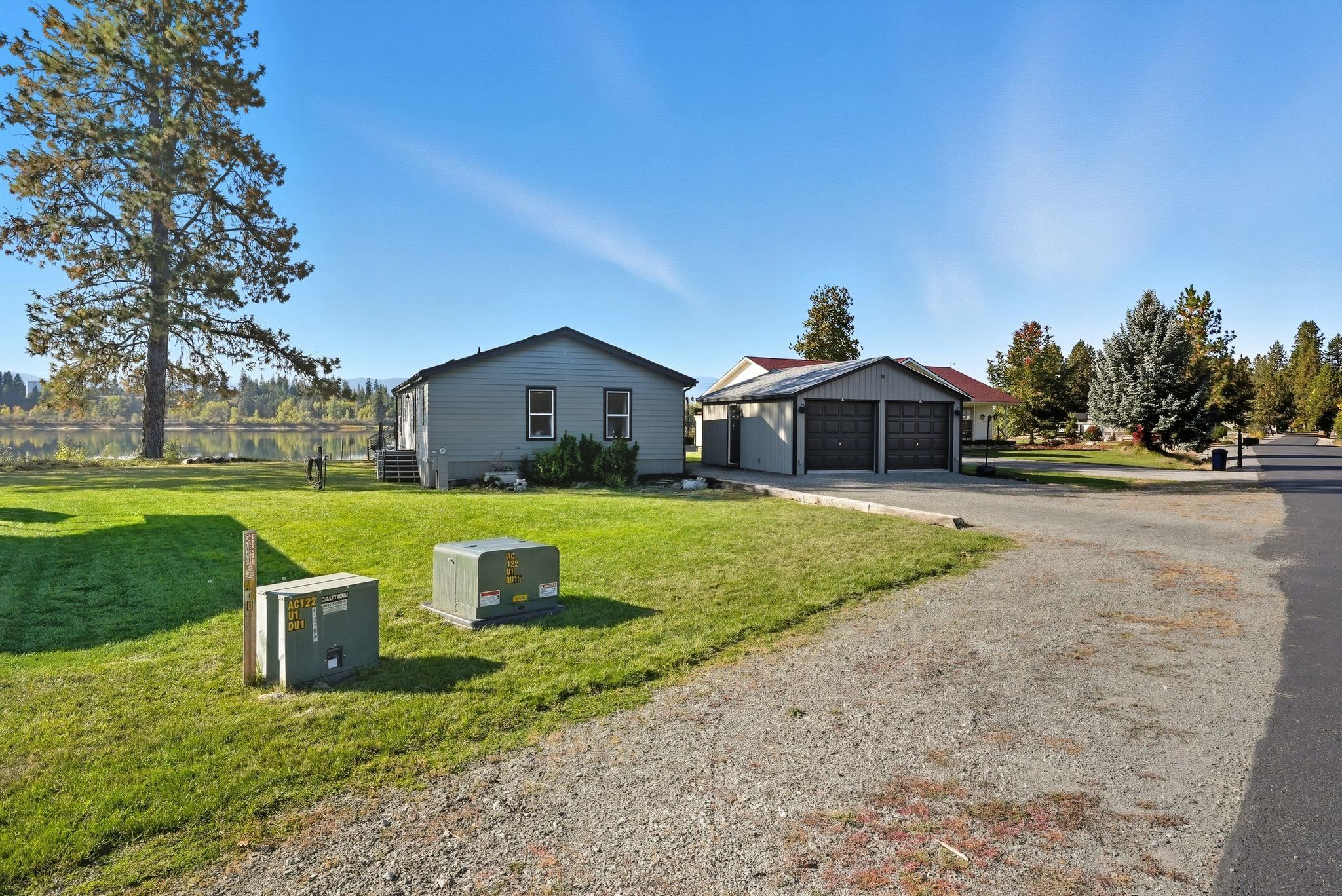 1481 Lenora Dr - Photo 4