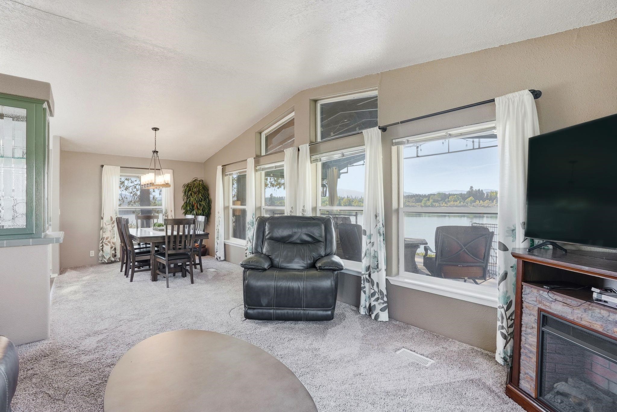 1481 Lenora Dr - Photo 9