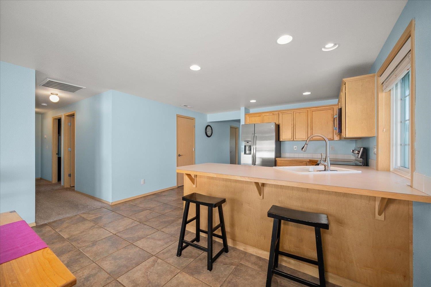 9426 W Claire Ave - Photo 11
