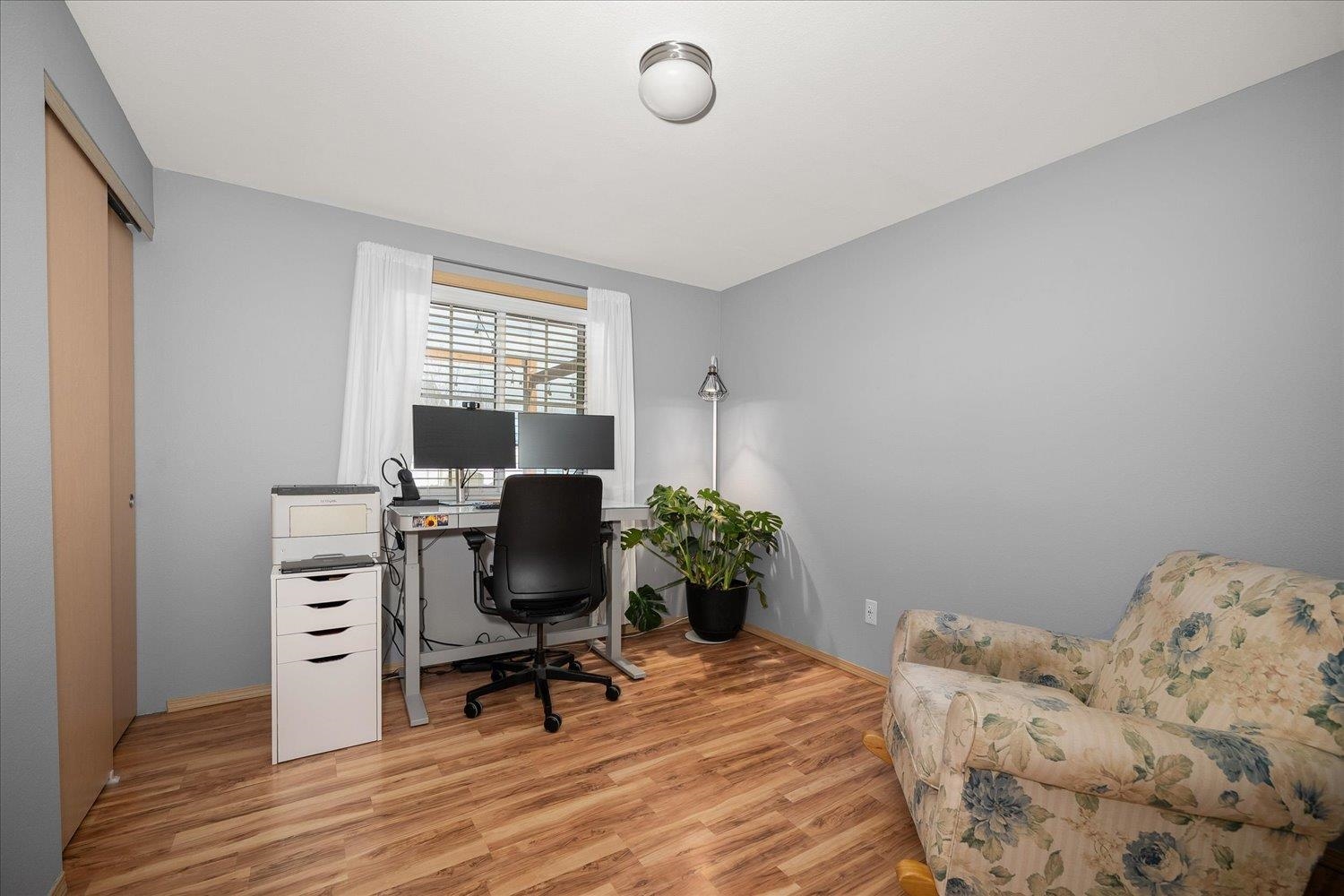 9426 W Claire Ave - Photo 19