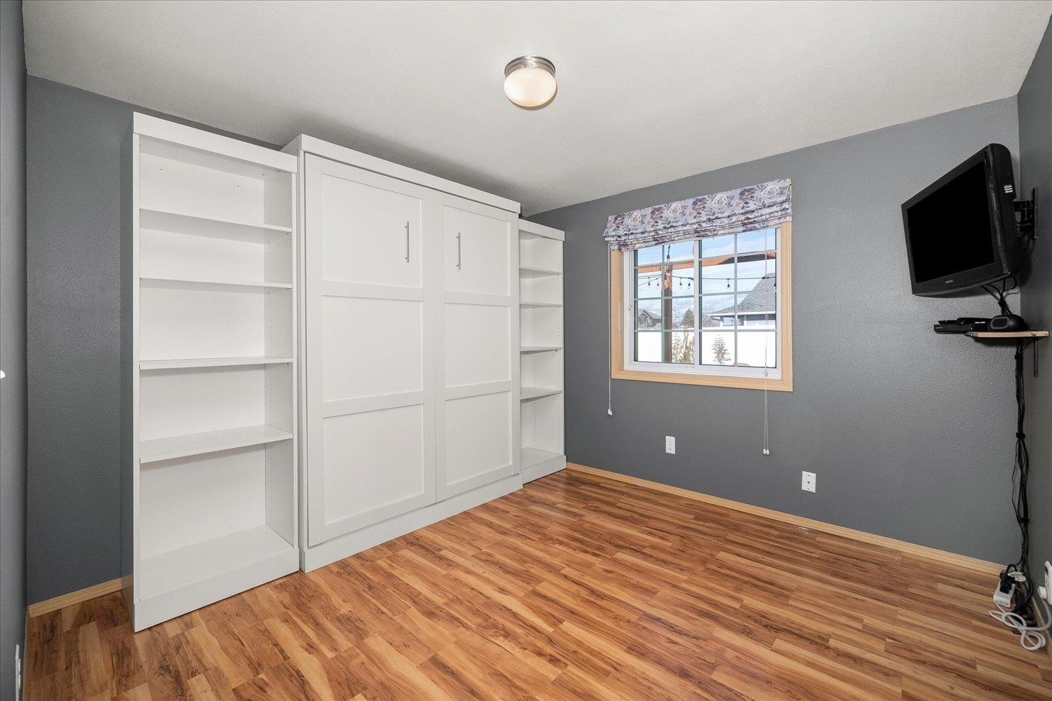 9426 W Claire Ave - Photo 21