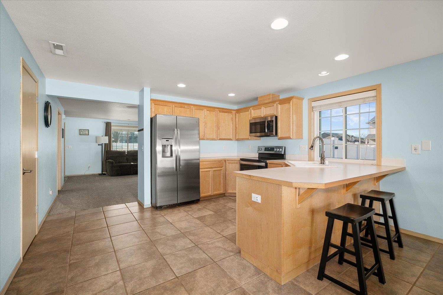 9426 W Claire Ave - Photo 9