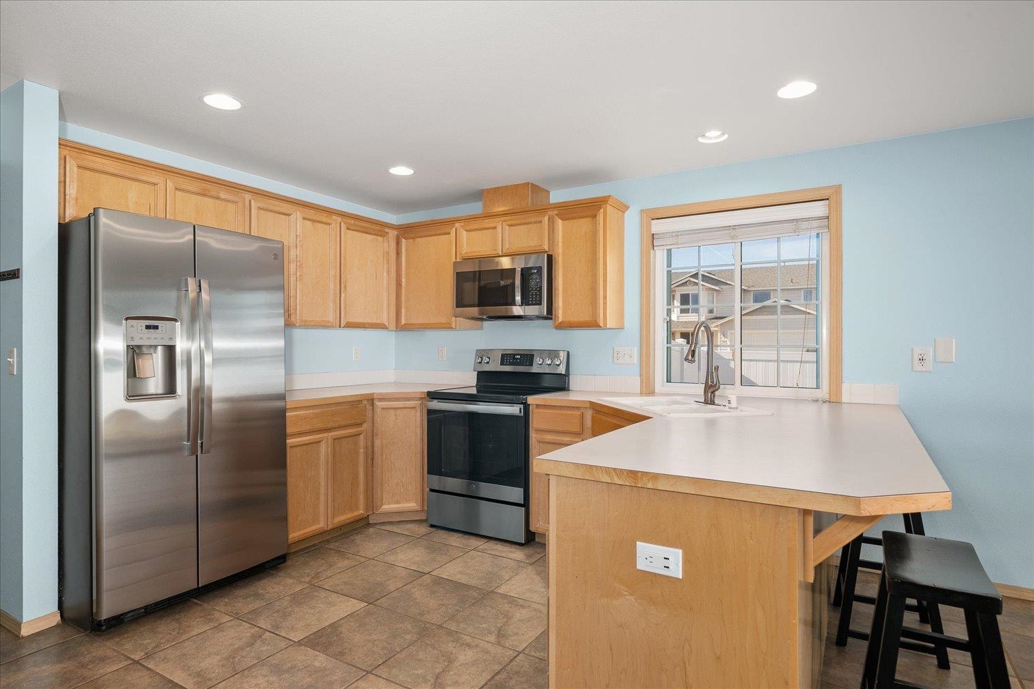 9426 W Claire Ave - Photo 10