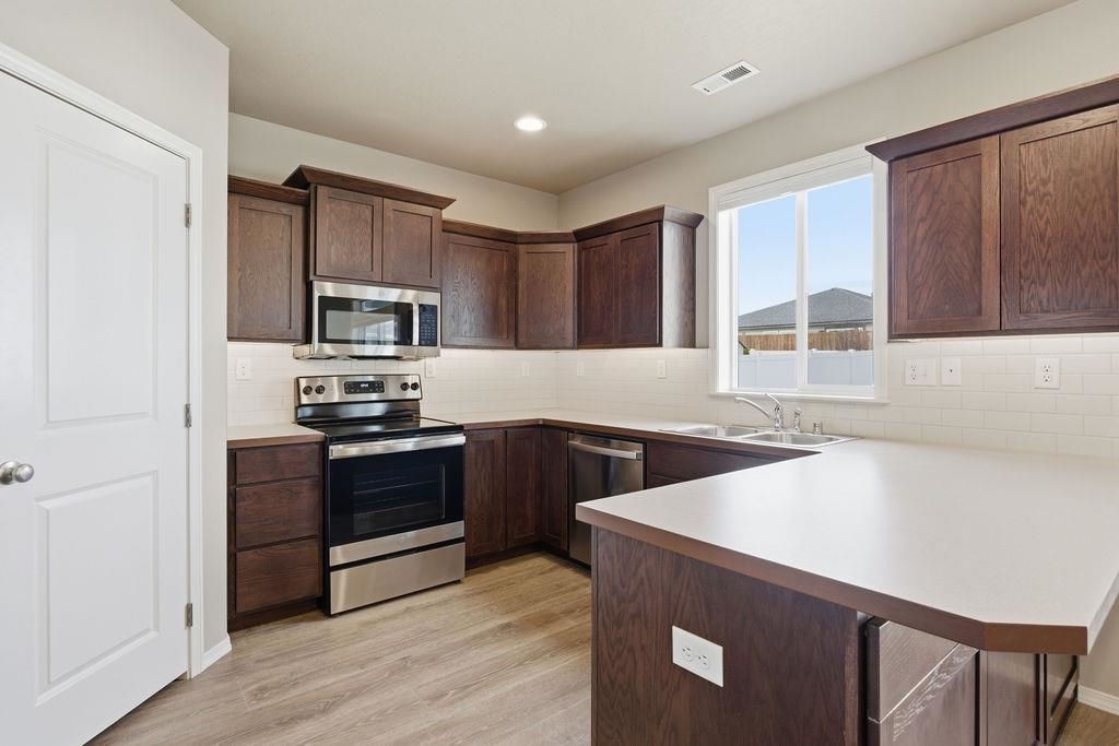 1809 E C St - Photo 16