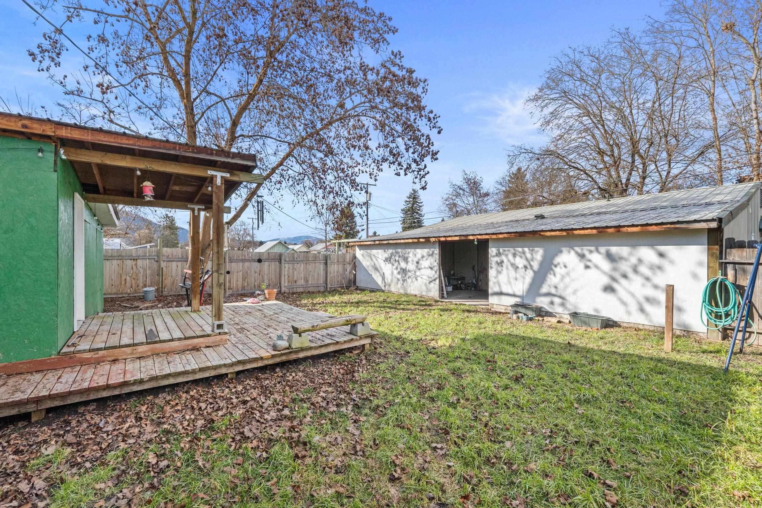 108 S Stevens St - Photo 4