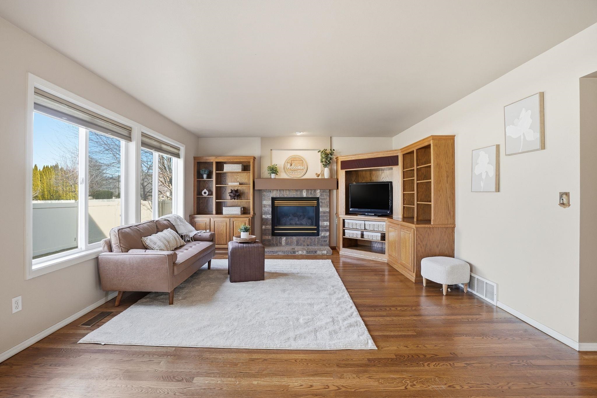 24109 E Broadway Ct - Photo 16