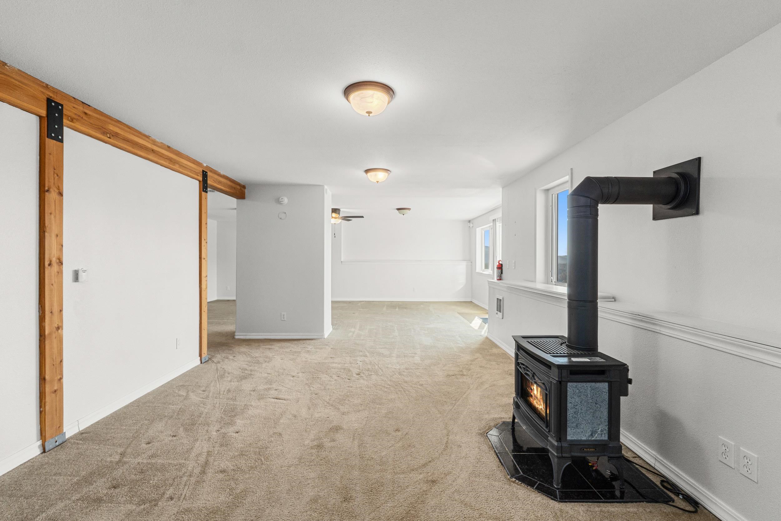 1237 Goldedge Mine Rd - Photo 21