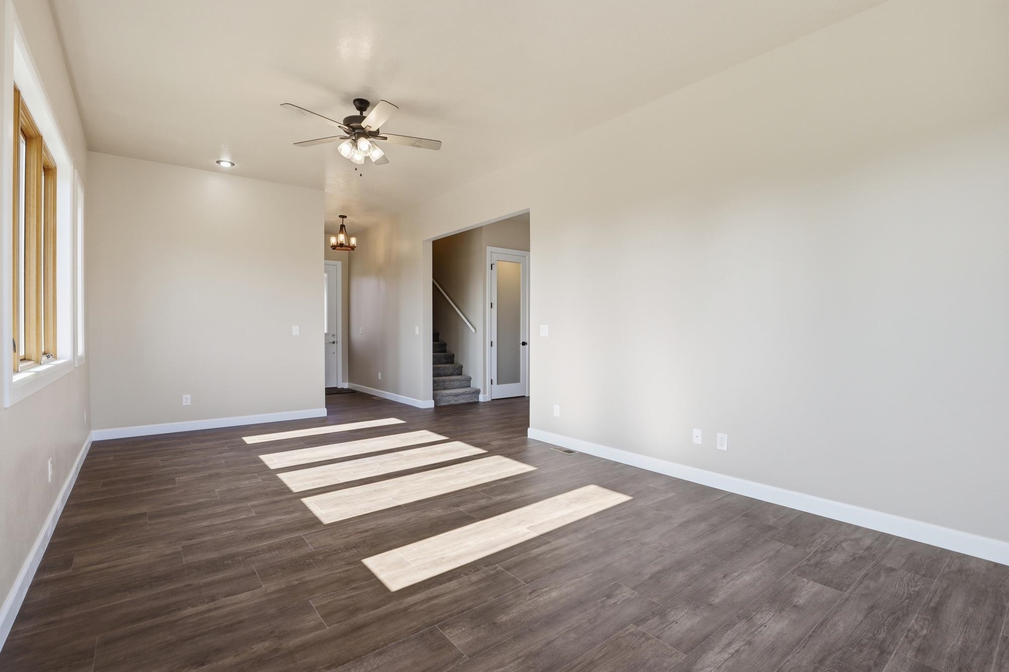 402 N Vine St - Photo 7