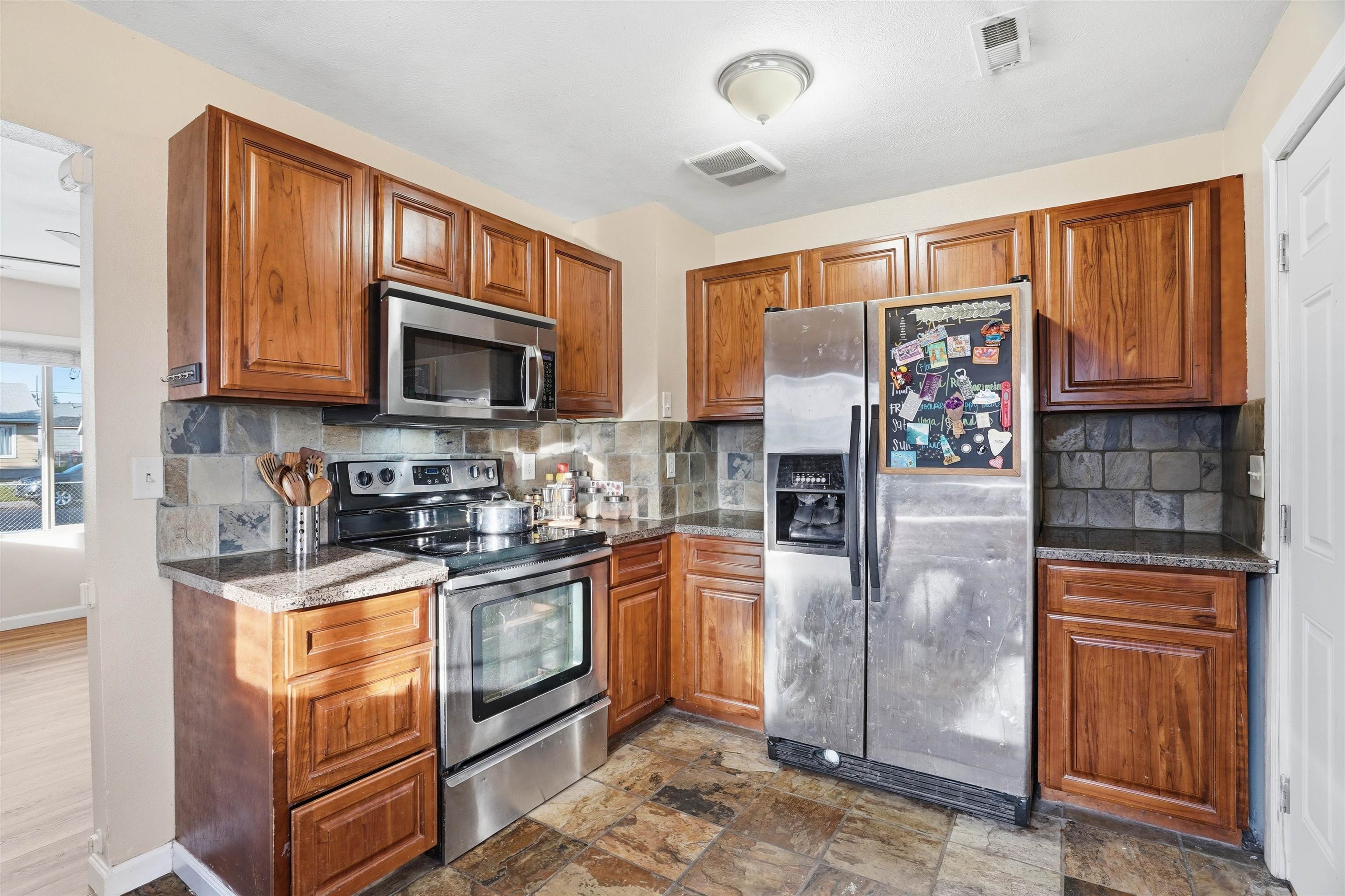 1124 E Garland Ave - Photo 8