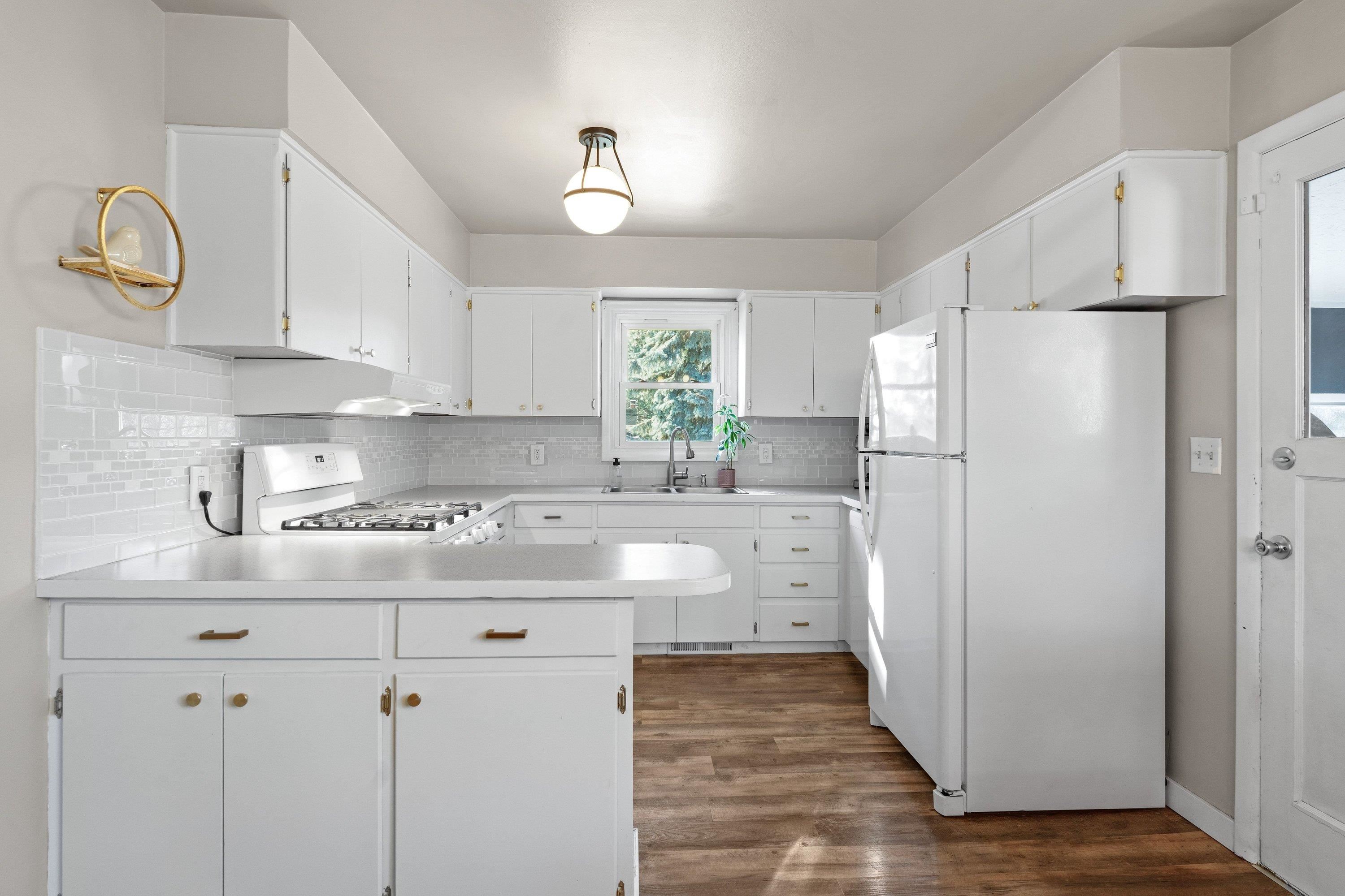 11224 E 18th Ave - Photo 16