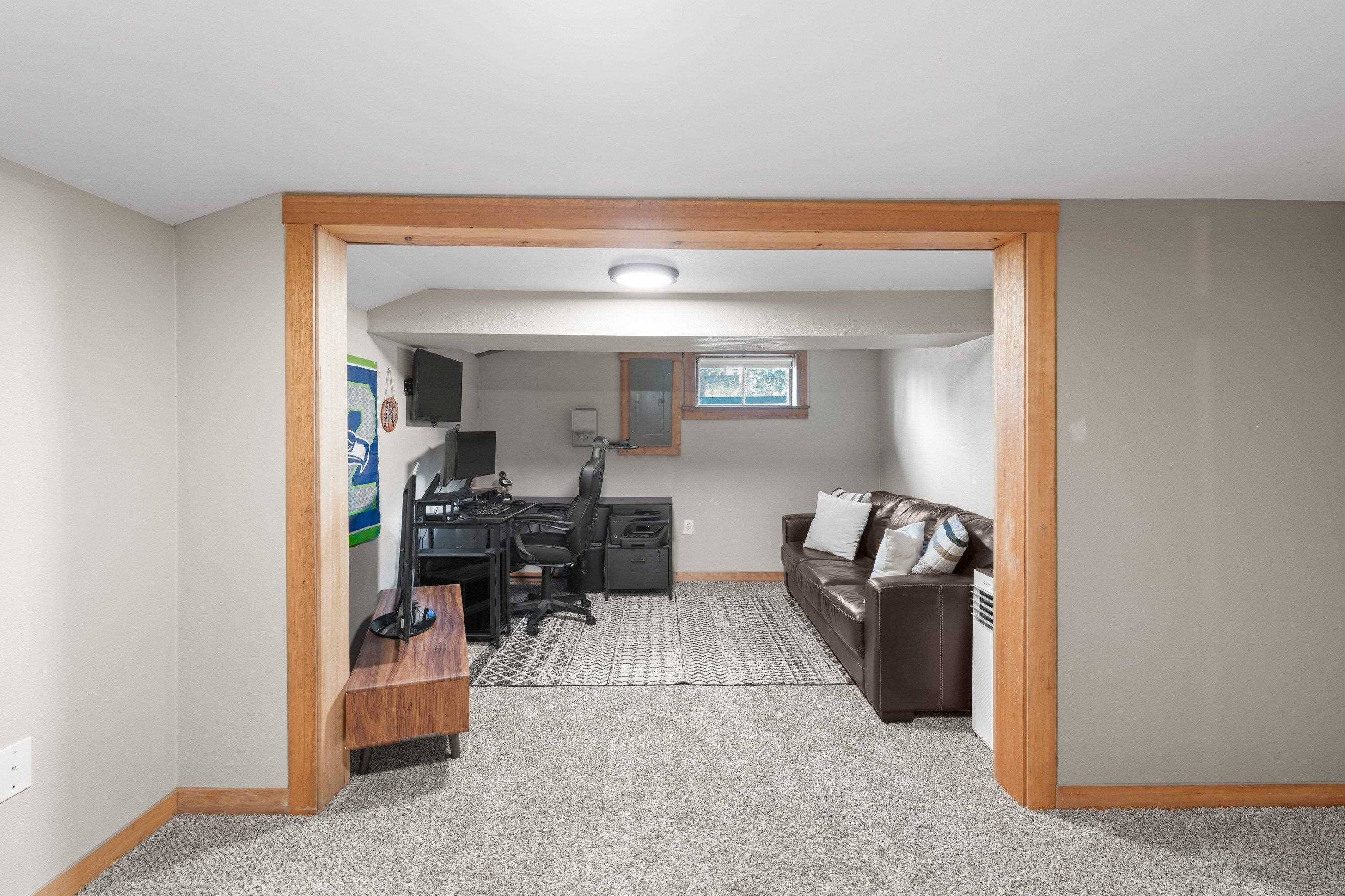 11224 E 18th Ave - Photo 28