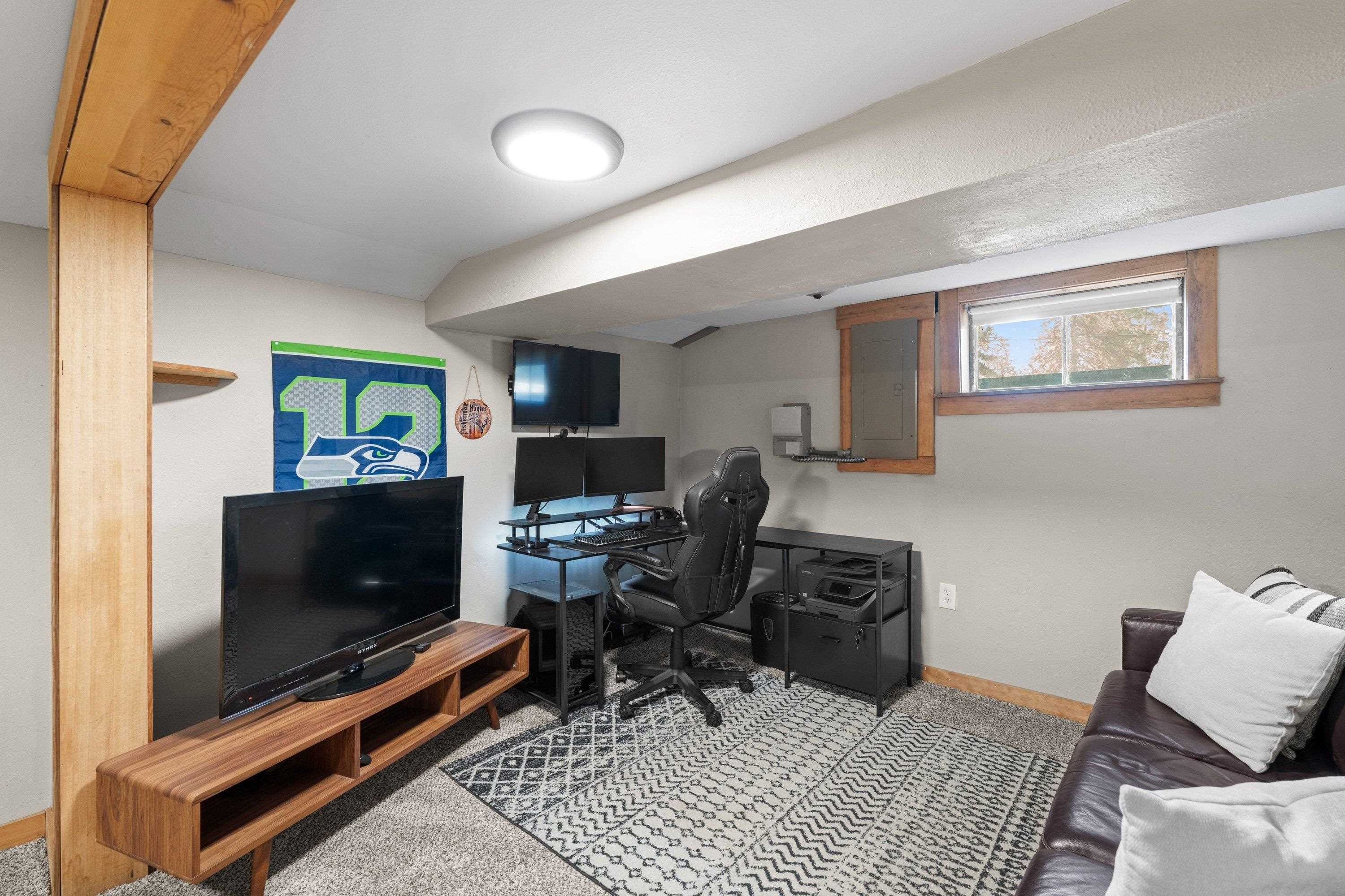 11224 E 18th Ave - Photo 29