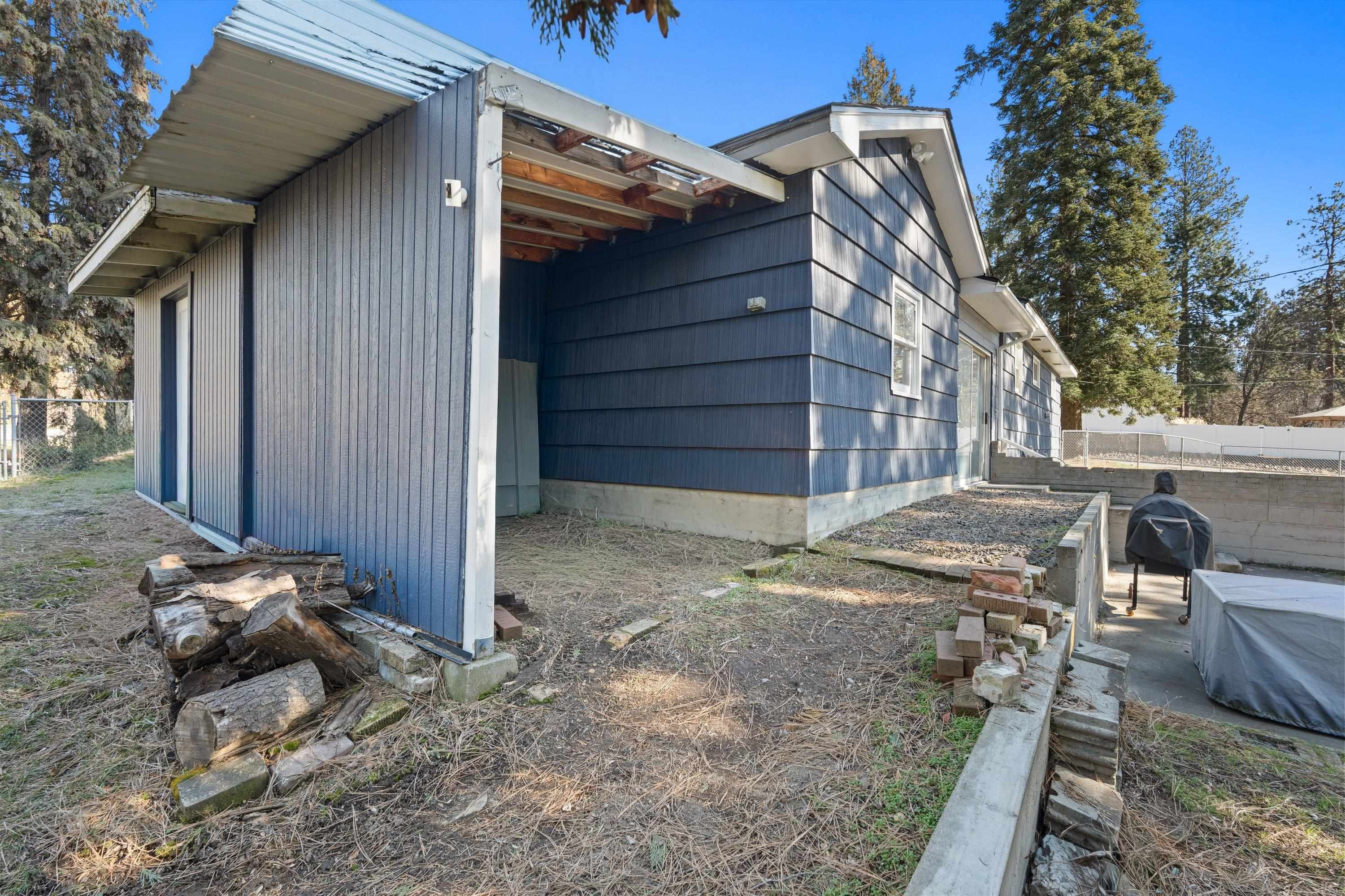 11224 E 18th Ave - Photo 41