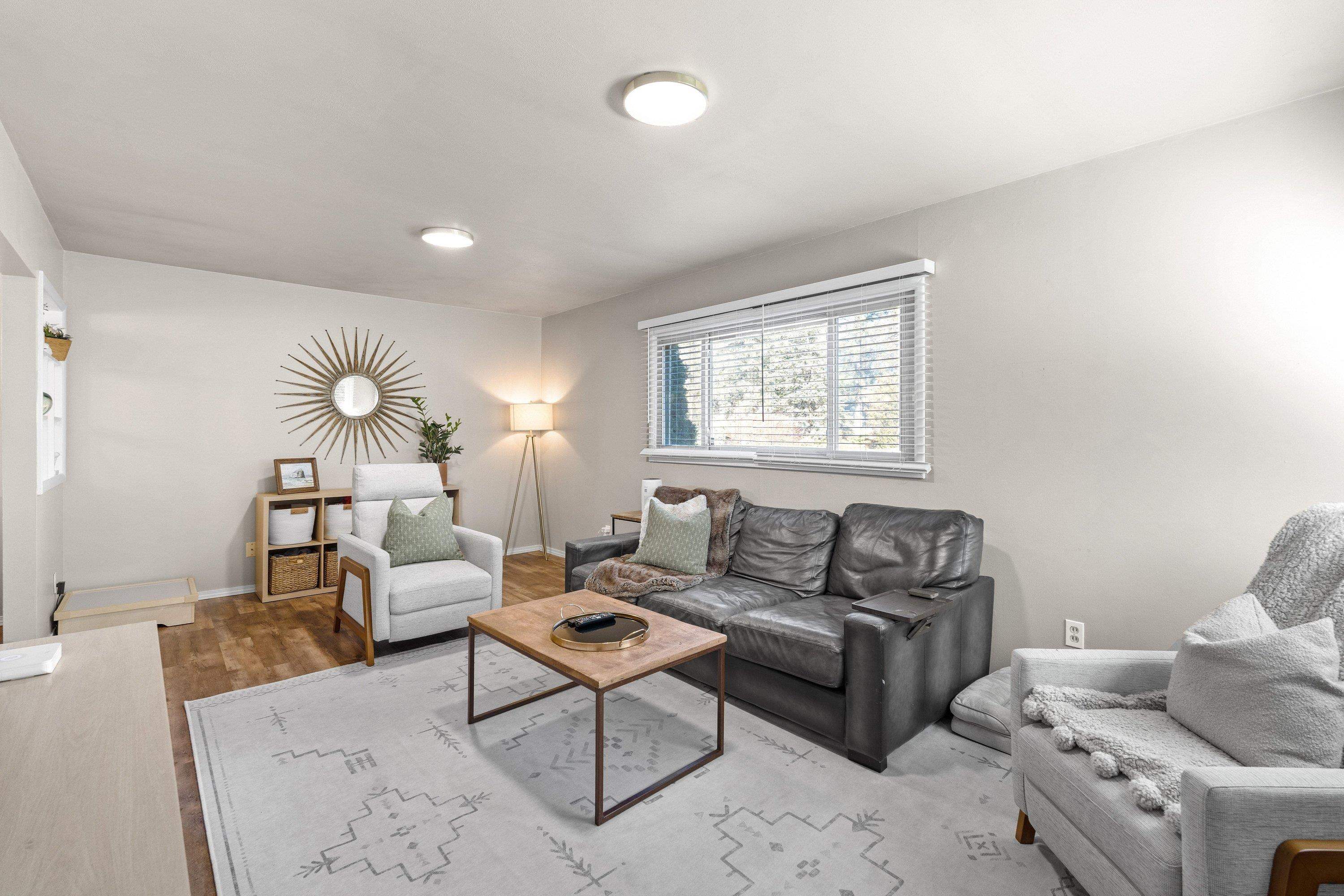 11224 E 18th Ave - Photo 6