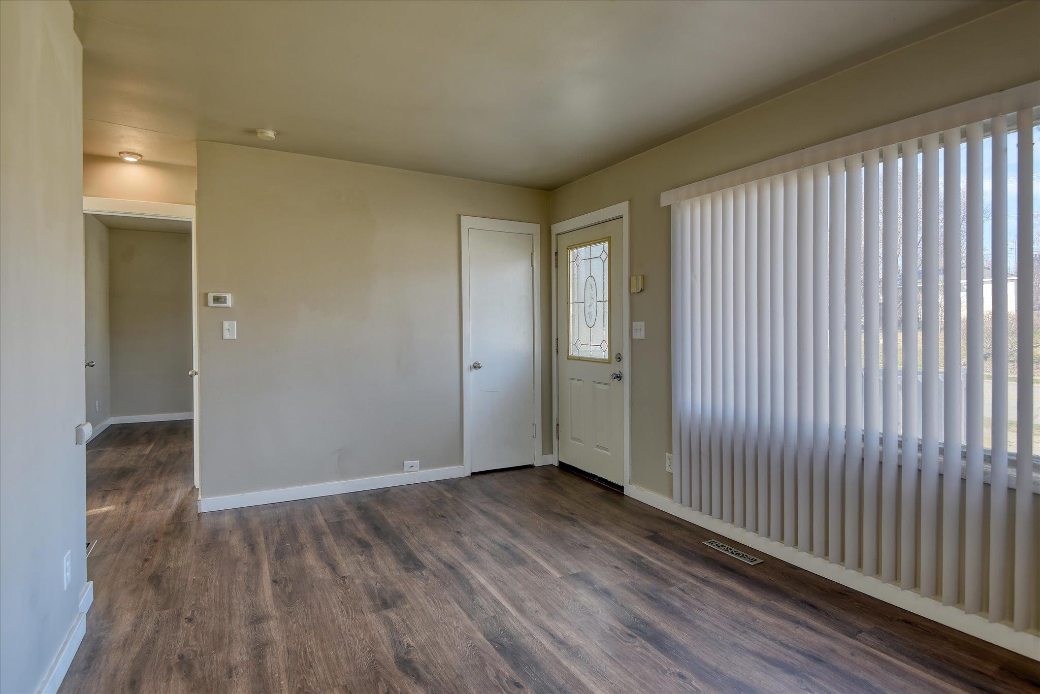 3812 E Frederick Ave - Photo 4