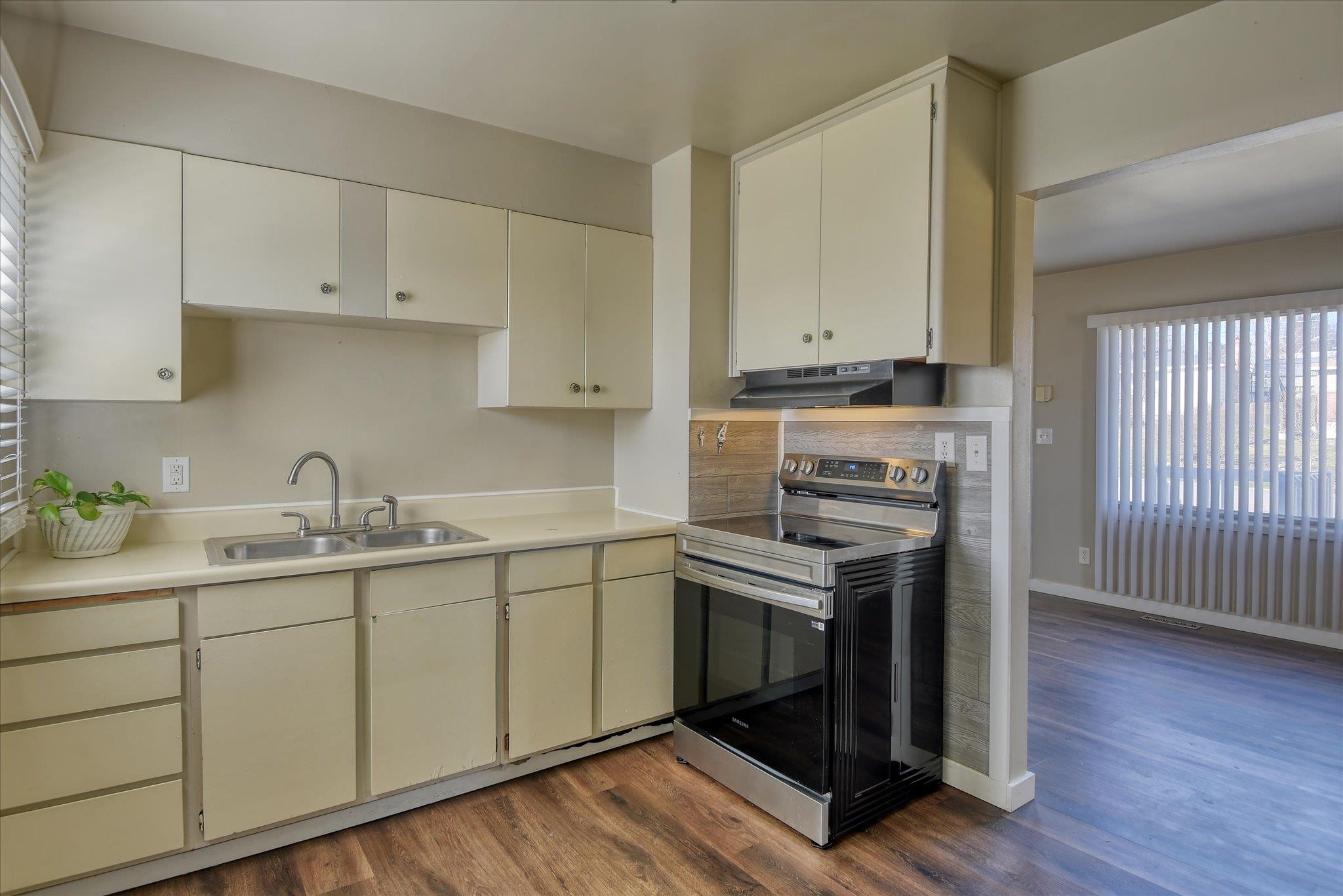 3812 E Frederick Ave - Photo 9