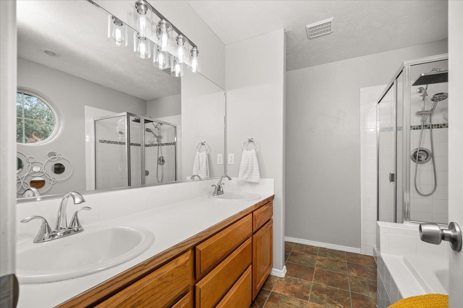 805 E Blackhawk Dr - Photo 18